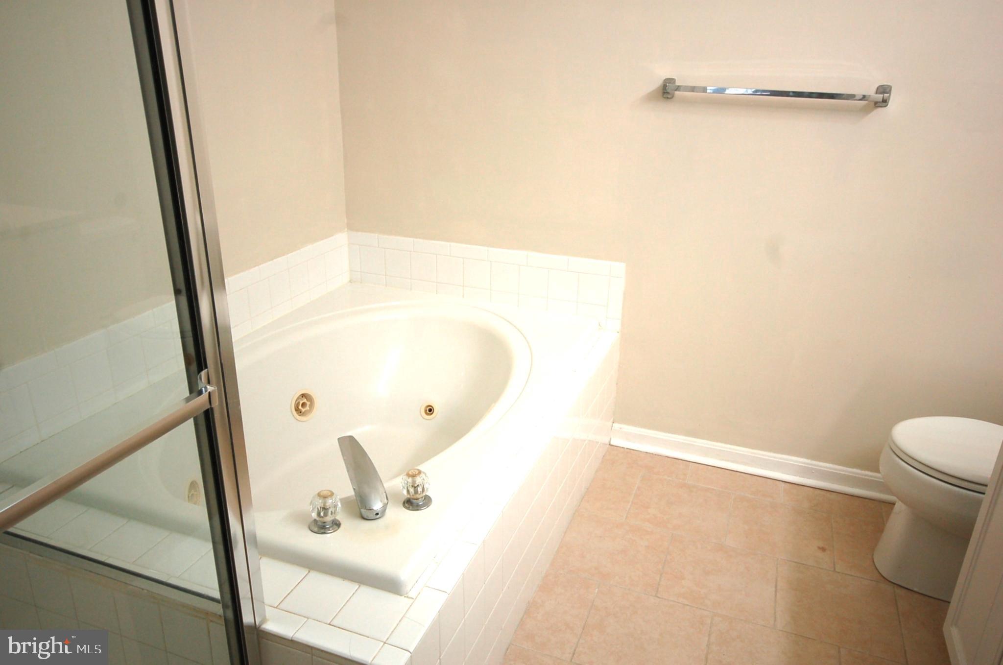 NEWTOWN - Residential