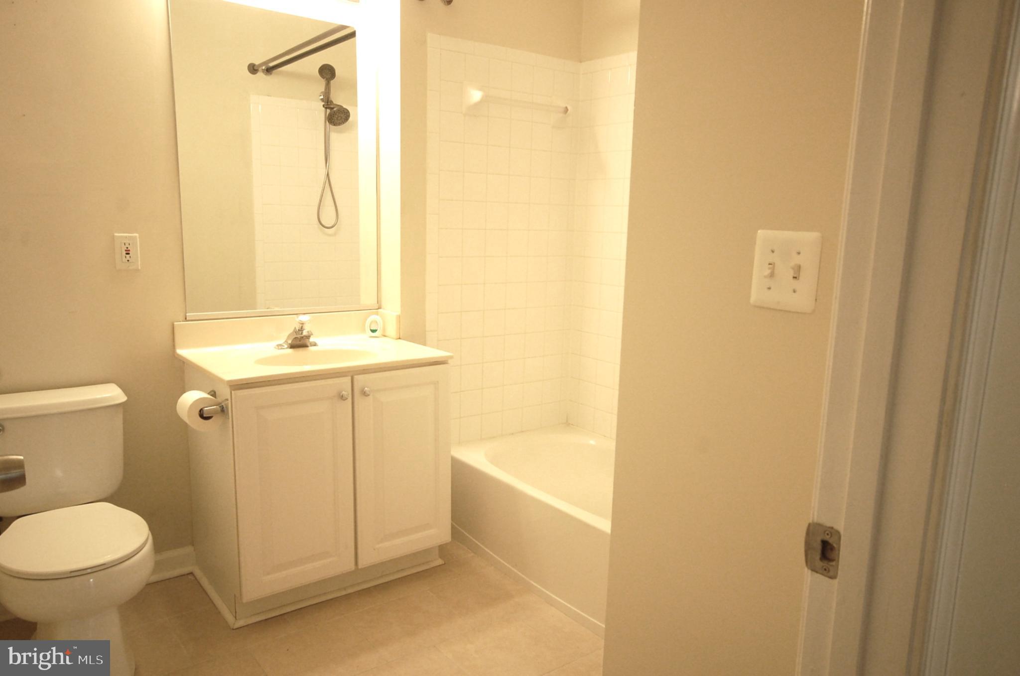 NEWTOWN - Residential