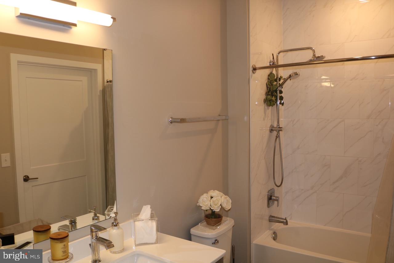 NATIONAL HARBOR - Residential Lease