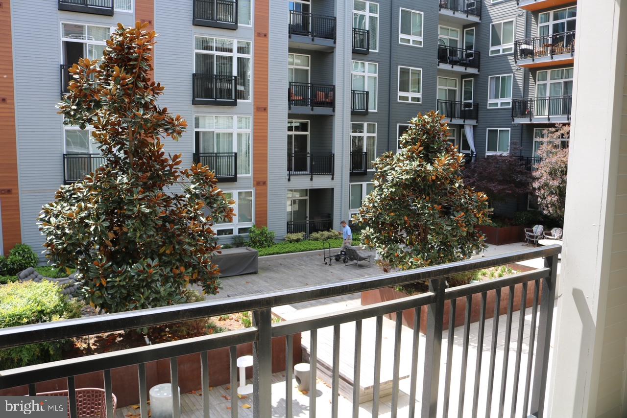 NATIONAL HARBOR - Residential Lease