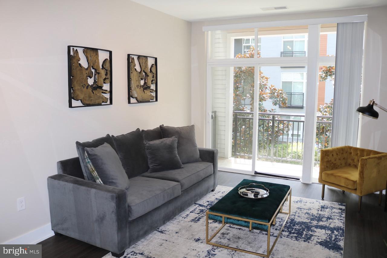 NATIONAL HARBOR - Residential Lease