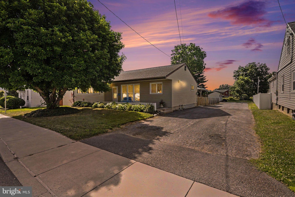 Photo of 325 Marietta Avenue, MOUNT JOY, PA 17552 (MLS # PALA2091234)