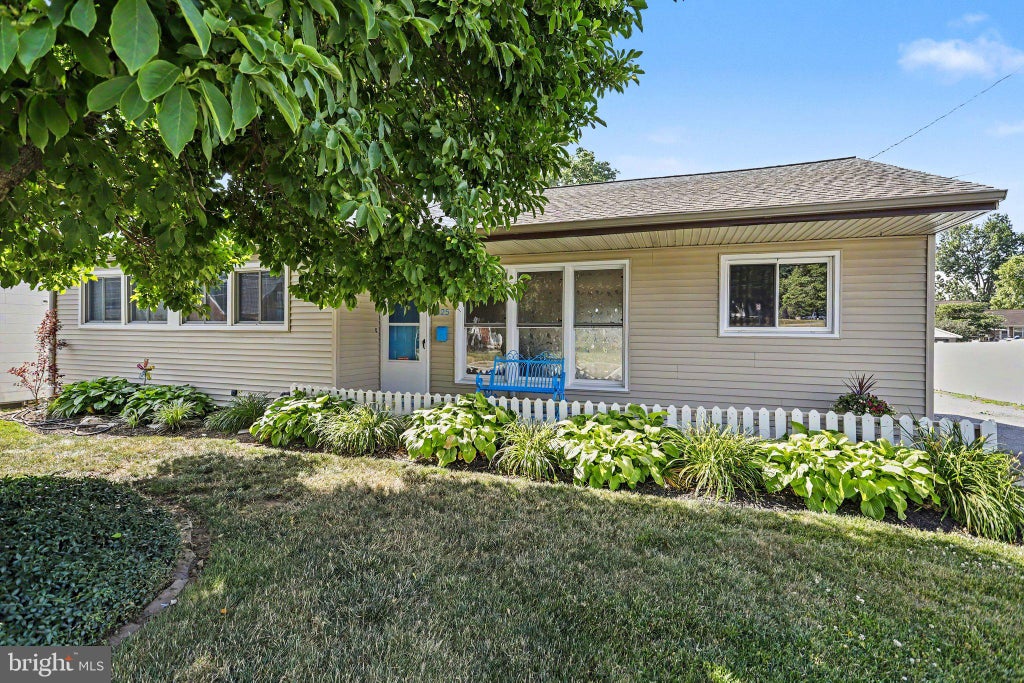 Photo of 325 Marietta Avenue, MOUNT JOY, PA 17552 (MLS # PALA2091234)