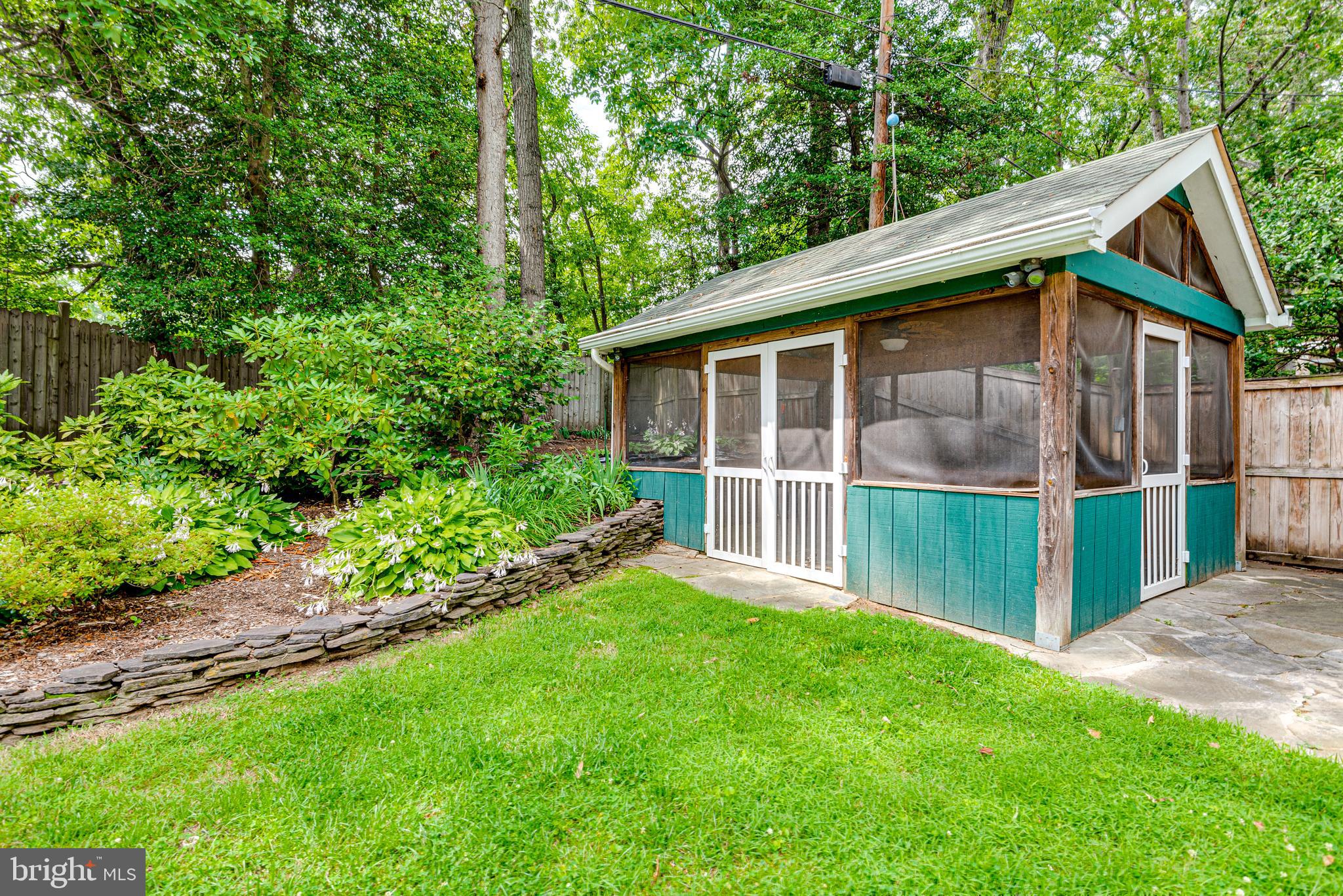 BENFIELD MANOR - Residential