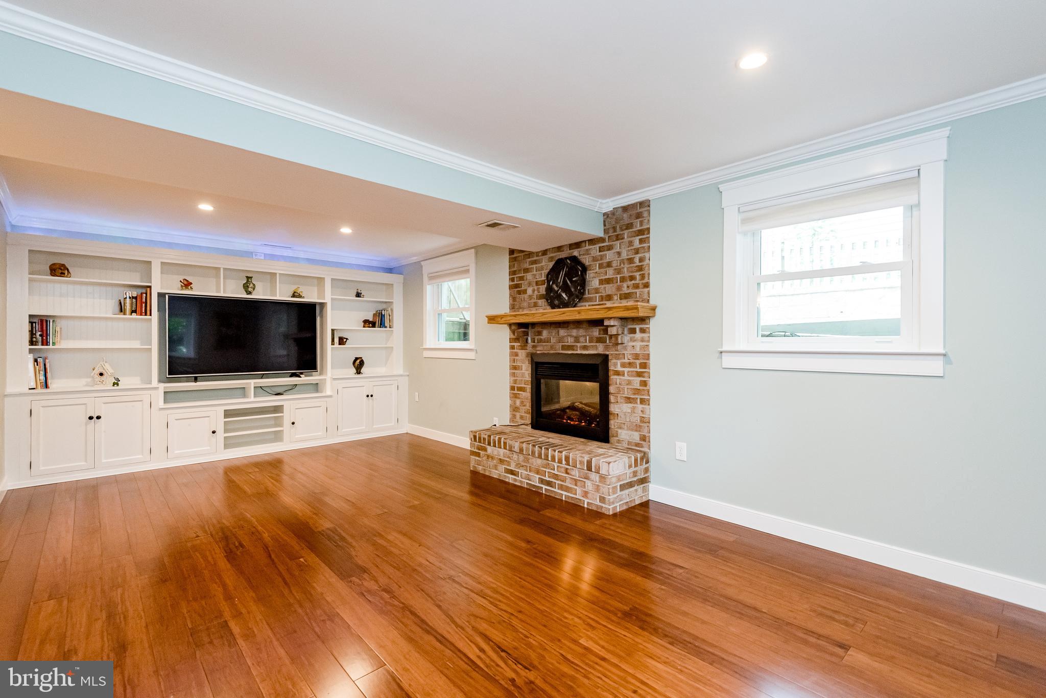 BENFIELD MANOR - Residential