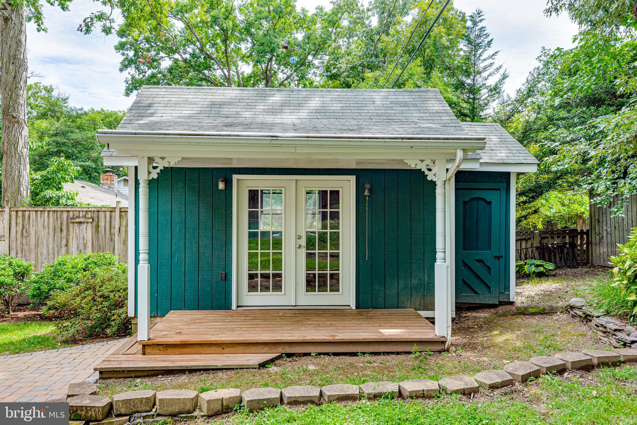 BENFIELD MANOR - Residential