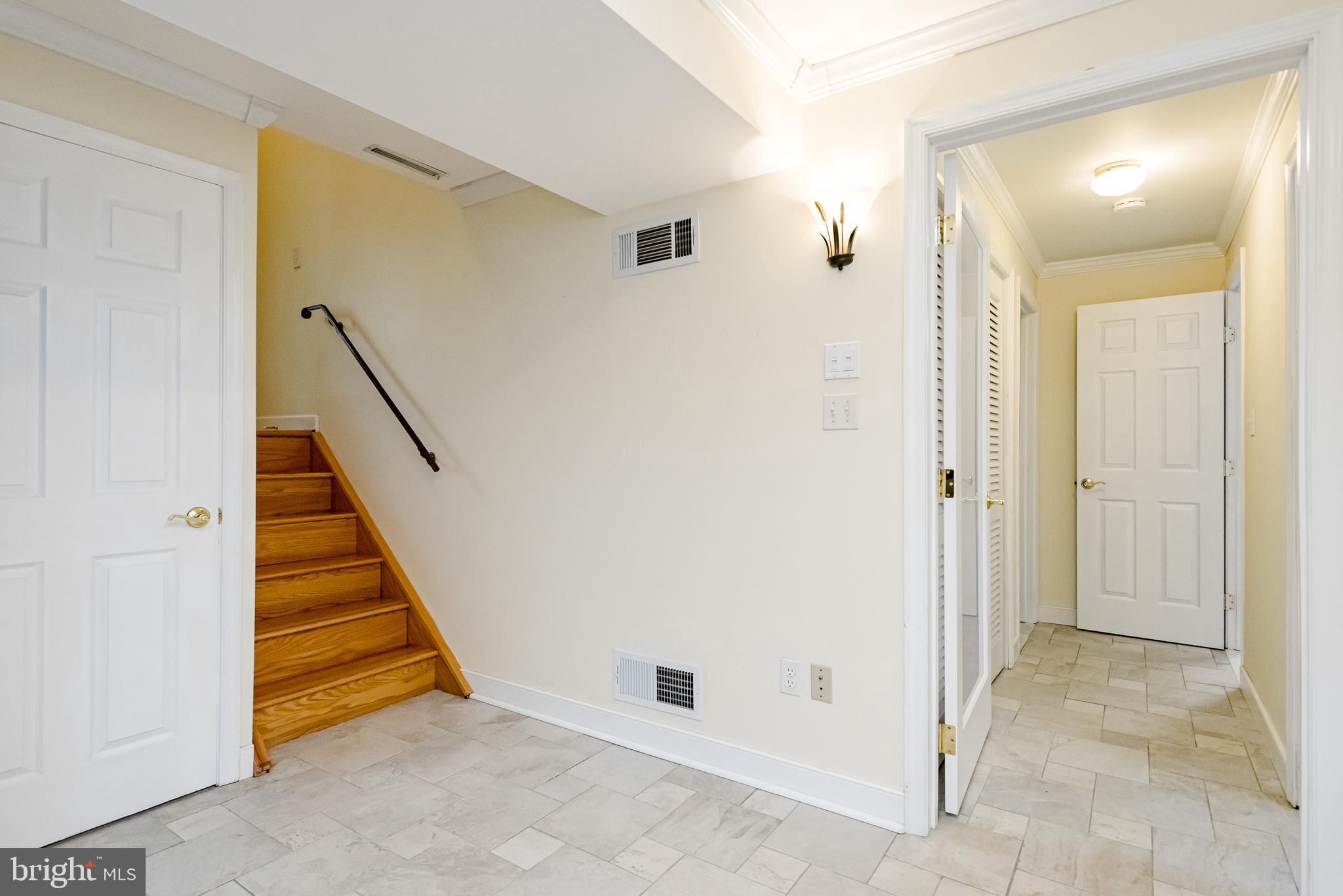 BENFIELD MANOR - Residential