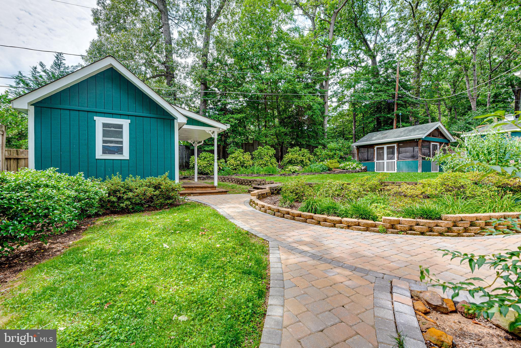 BENFIELD MANOR - Residential