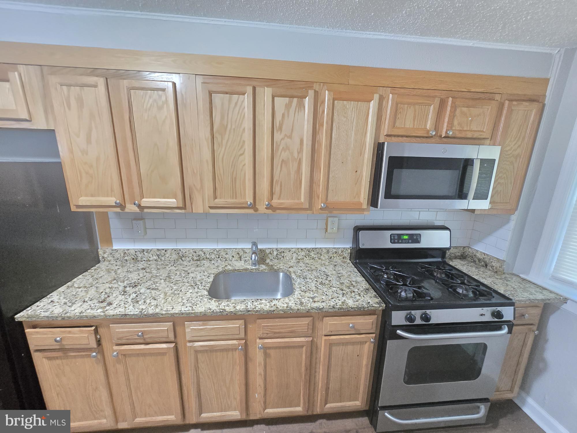 WALTHERSON - Residential Lease