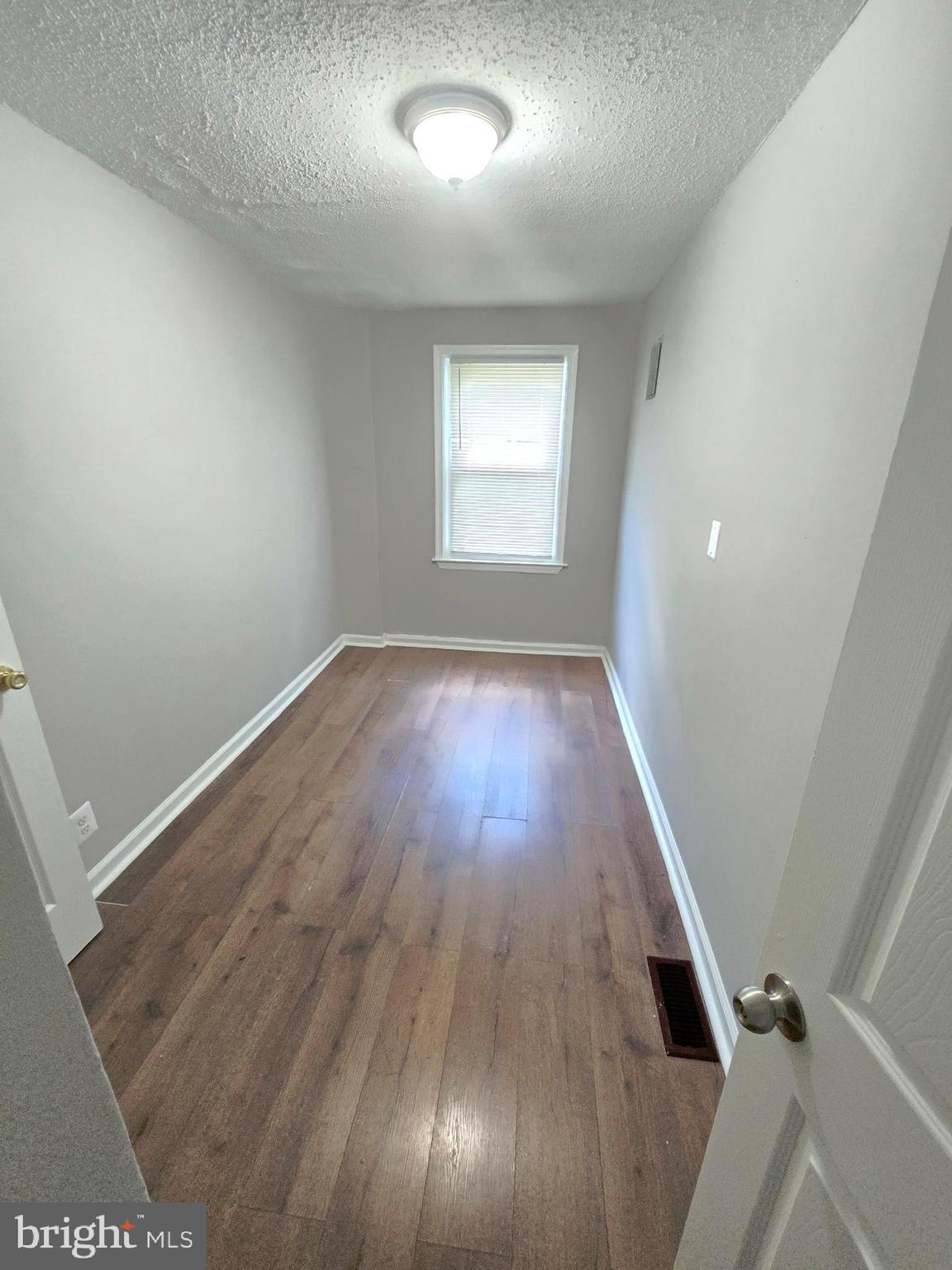 WALTHERSON - Residential Lease