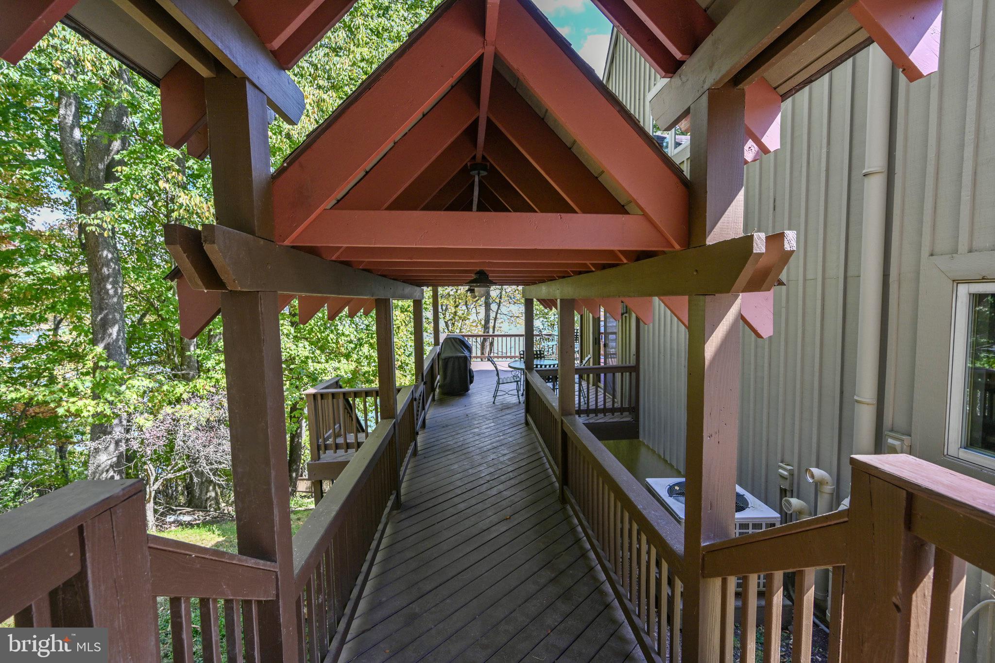 PARADISE FOUND - Residential