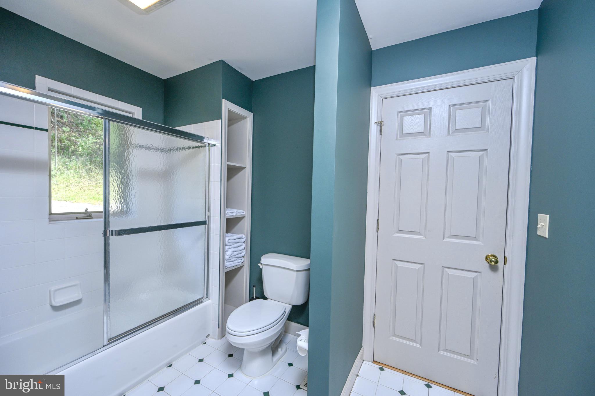 PARADISE FOUND - Residential