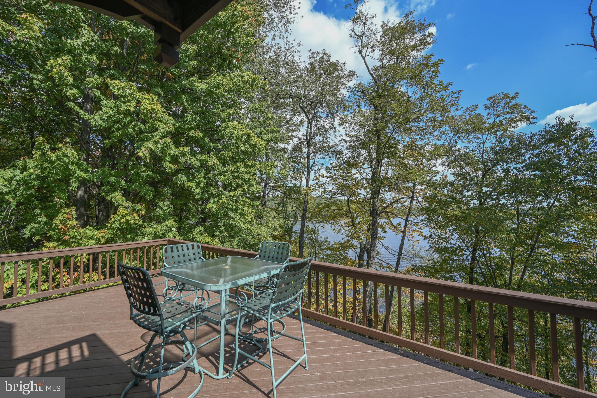 PARADISE FOUND - Residential