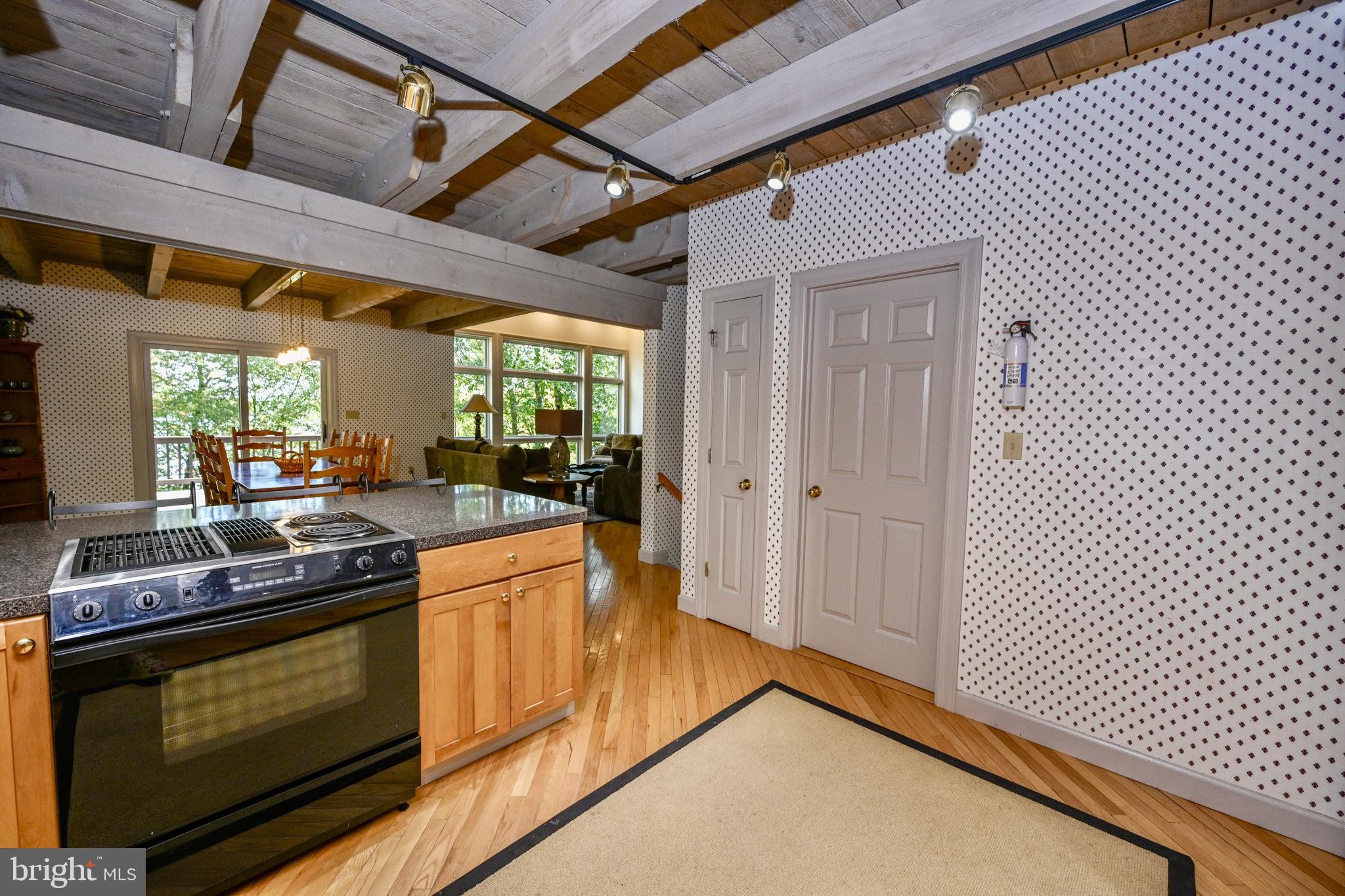 PARADISE FOUND - Residential