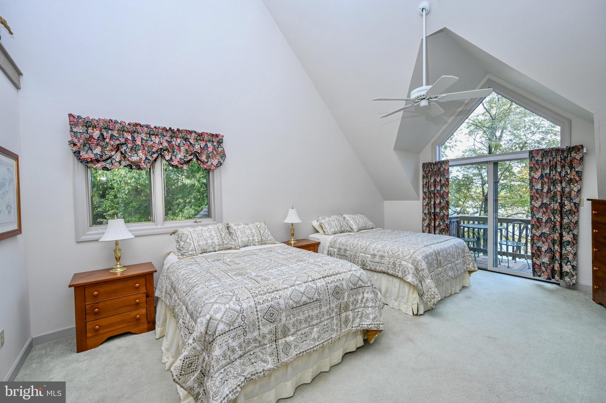 PARADISE FOUND - Residential