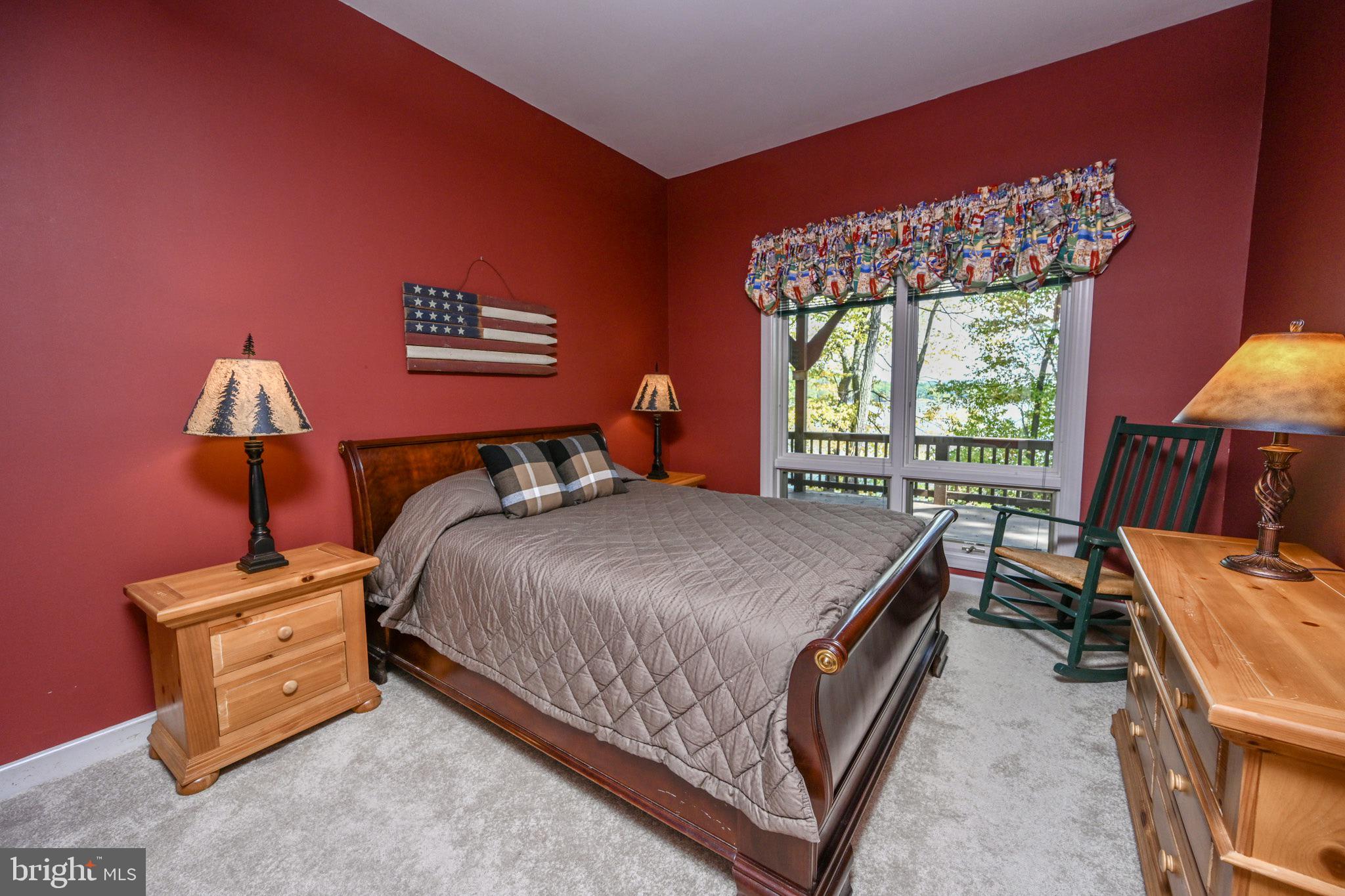 PARADISE FOUND - Residential