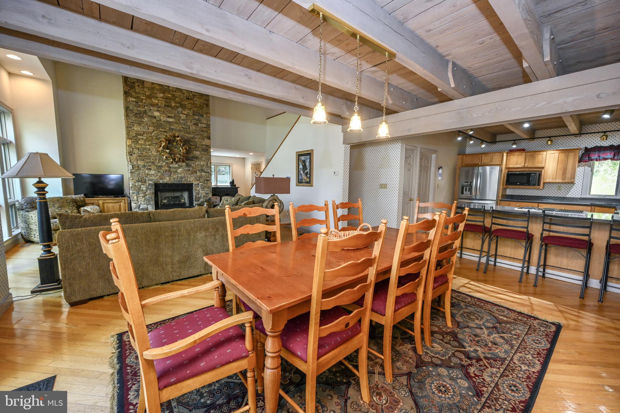 PARADISE FOUND - Residential