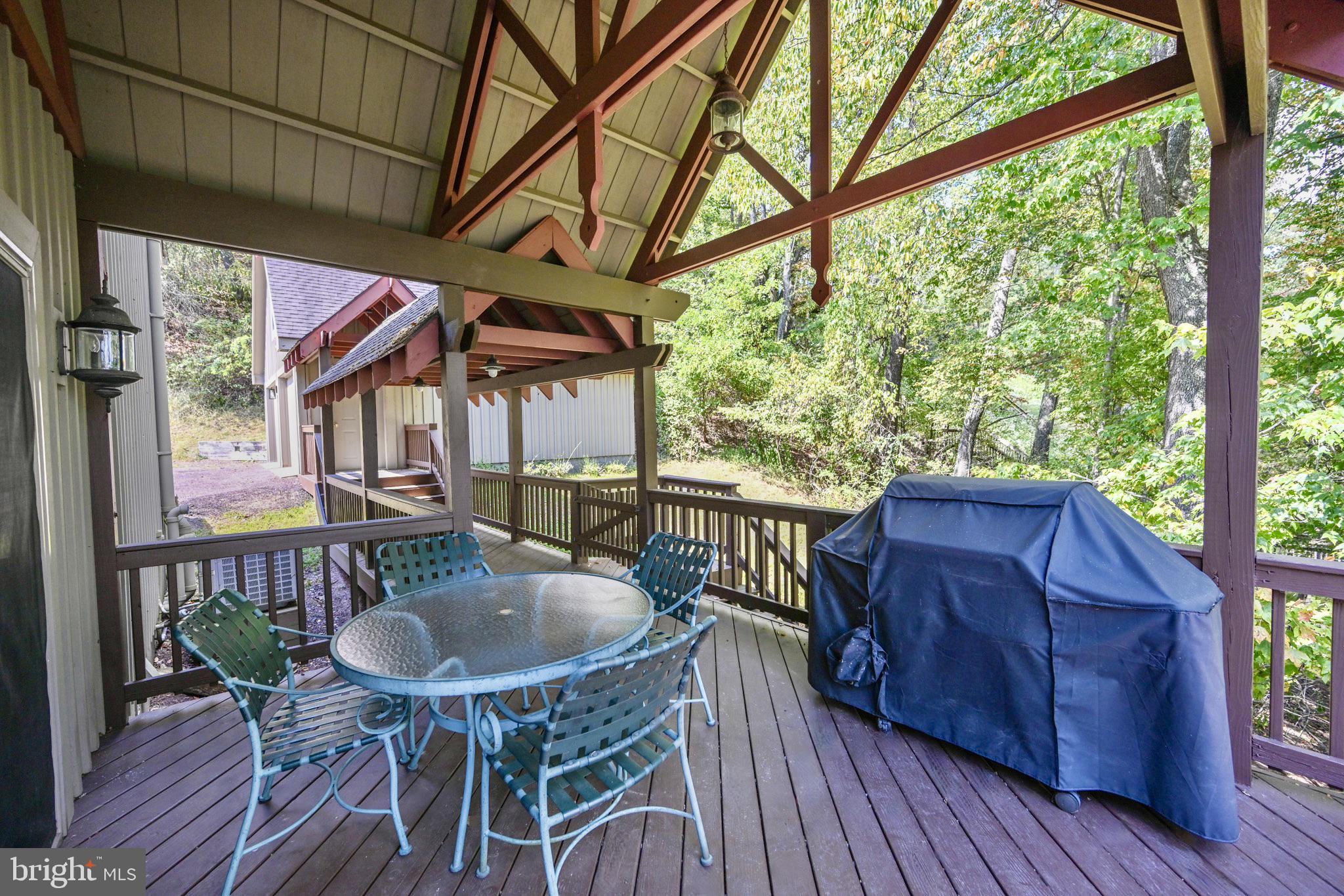 PARADISE FOUND - Residential