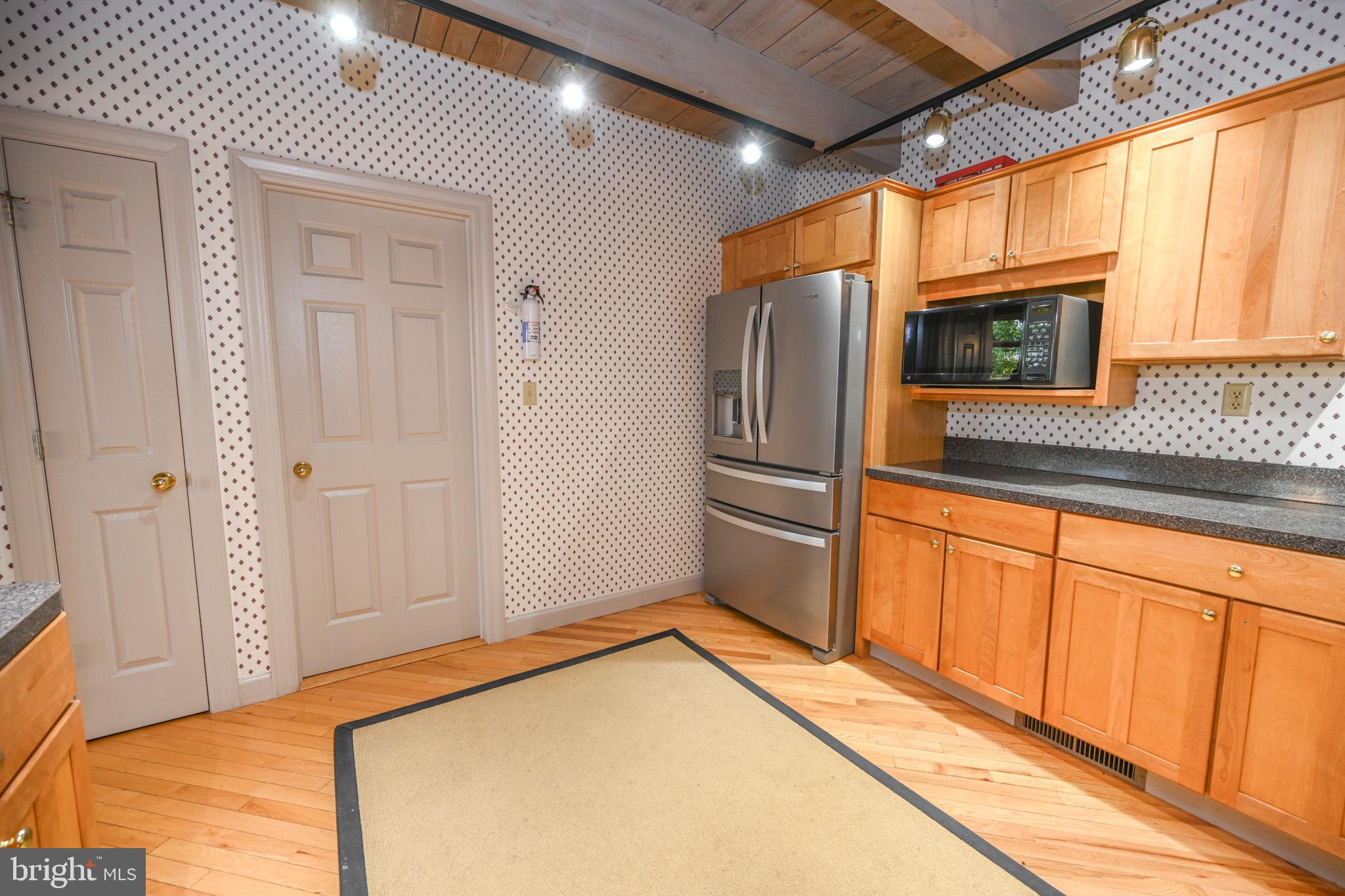 PARADISE FOUND - Residential