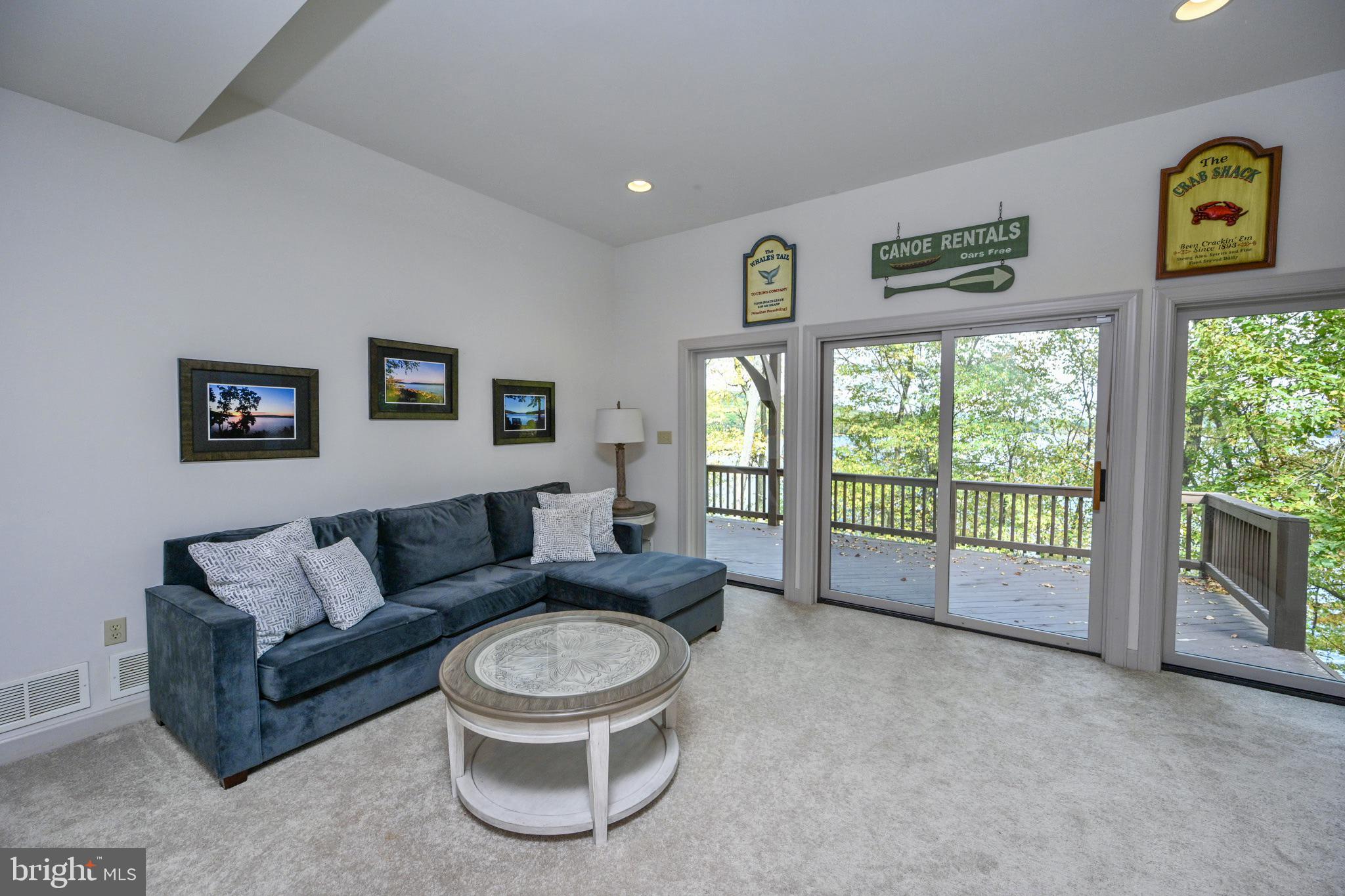 PARADISE FOUND - Residential