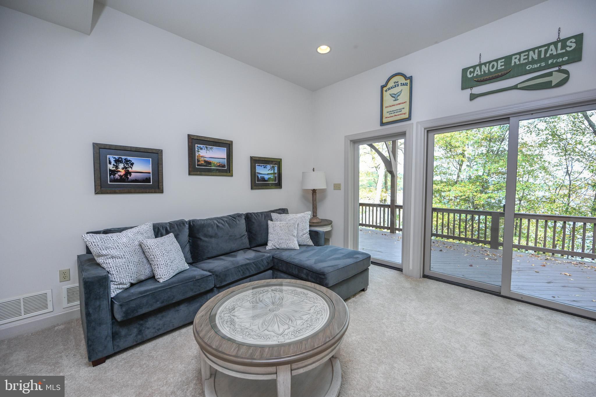 PARADISE FOUND - Residential