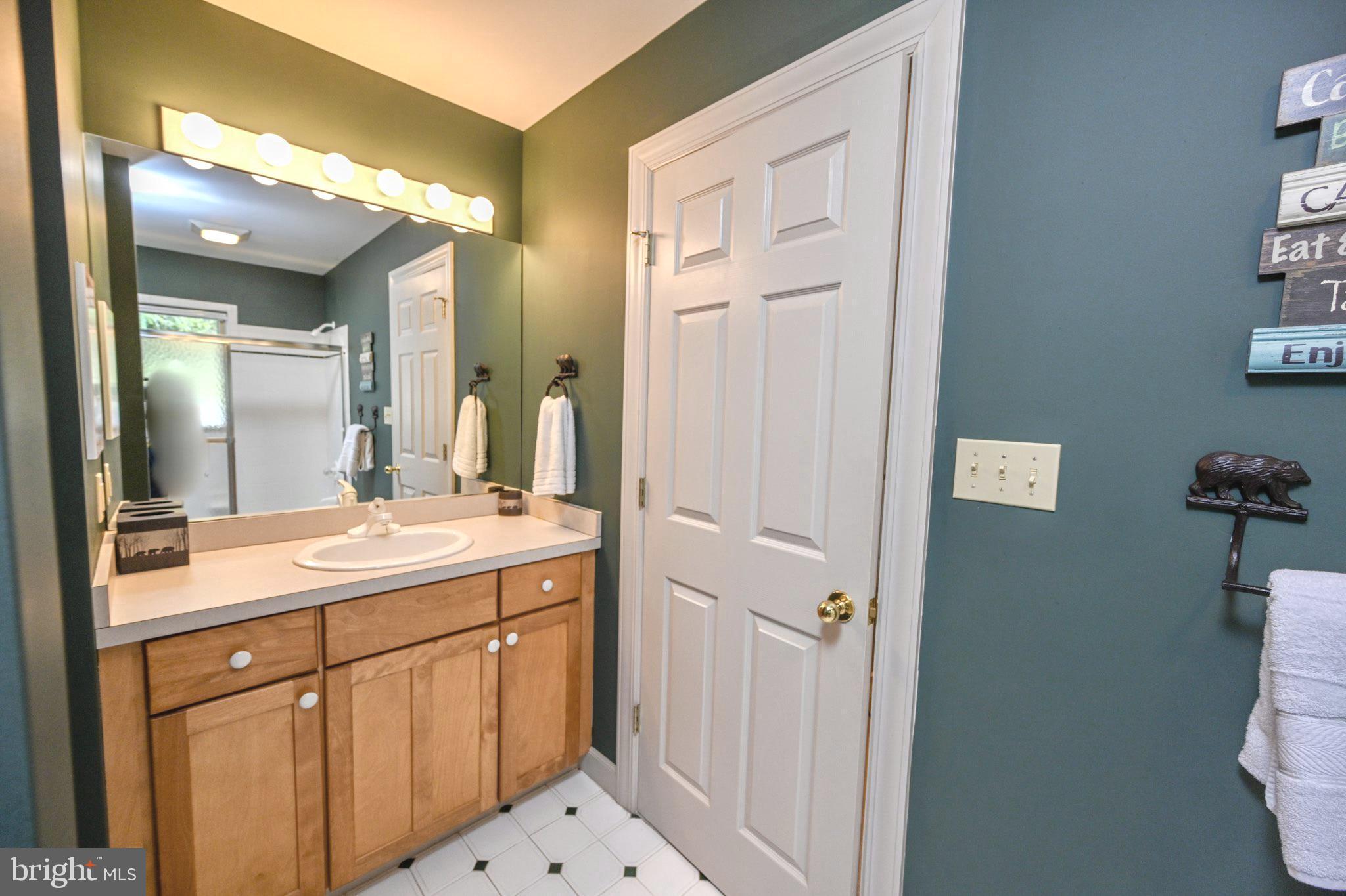 PARADISE FOUND - Residential