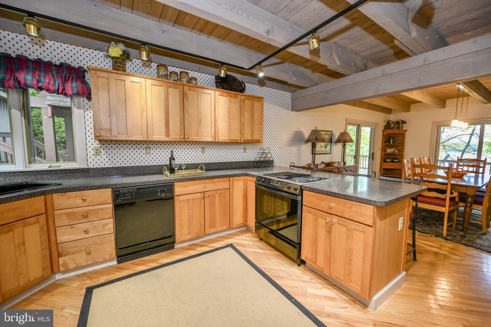 PARADISE FOUND - Residential