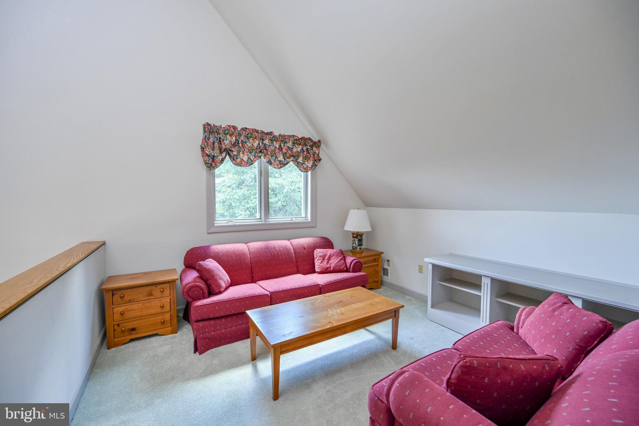 PARADISE FOUND - Residential