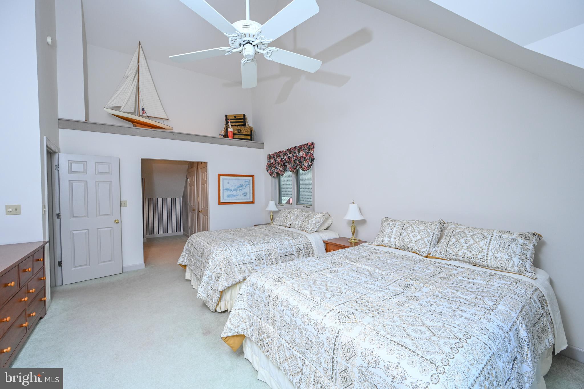 PARADISE FOUND - Residential