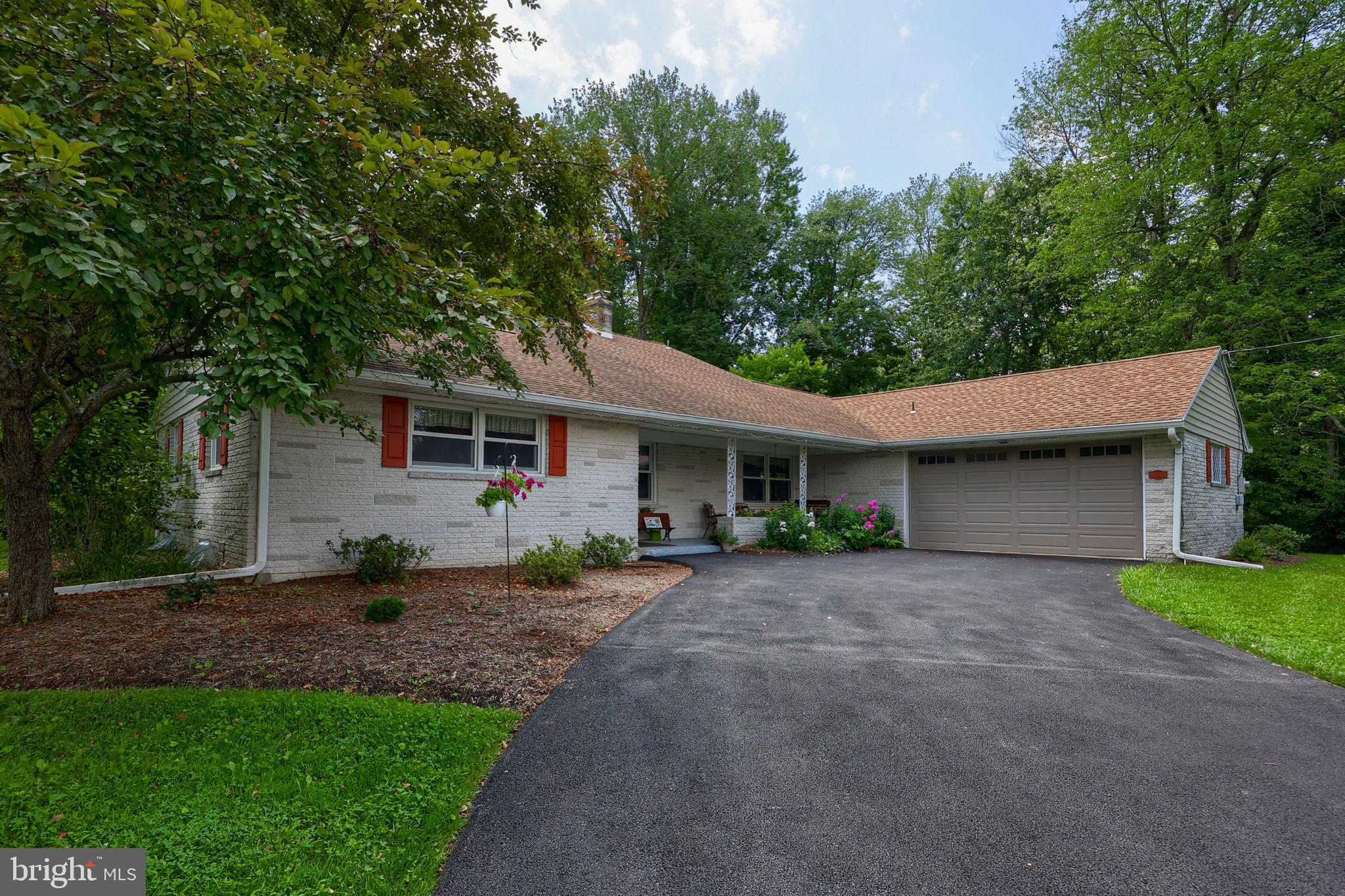 18 GREENBRIAR DRIVE