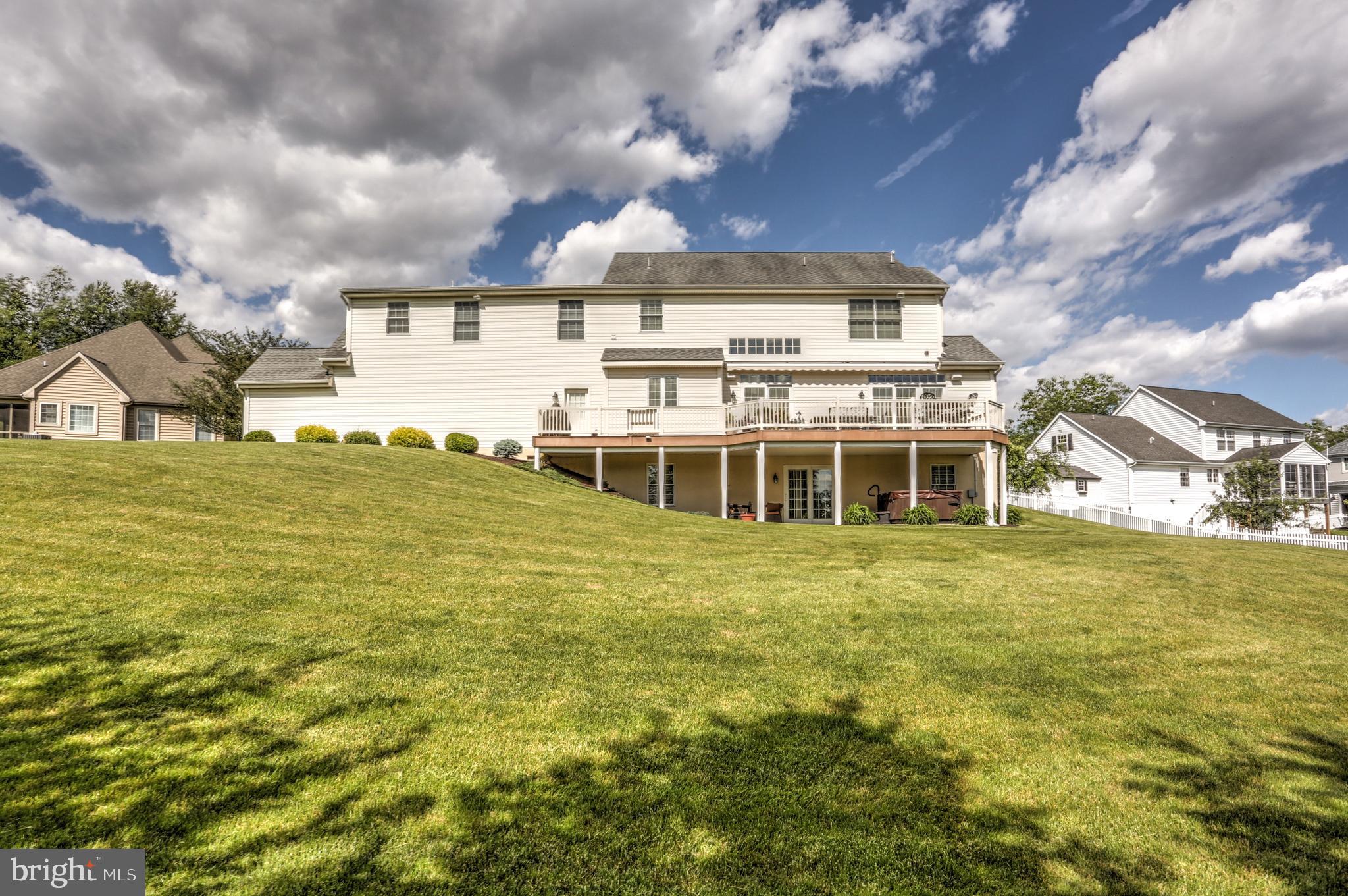 PARKFIELD - Residential