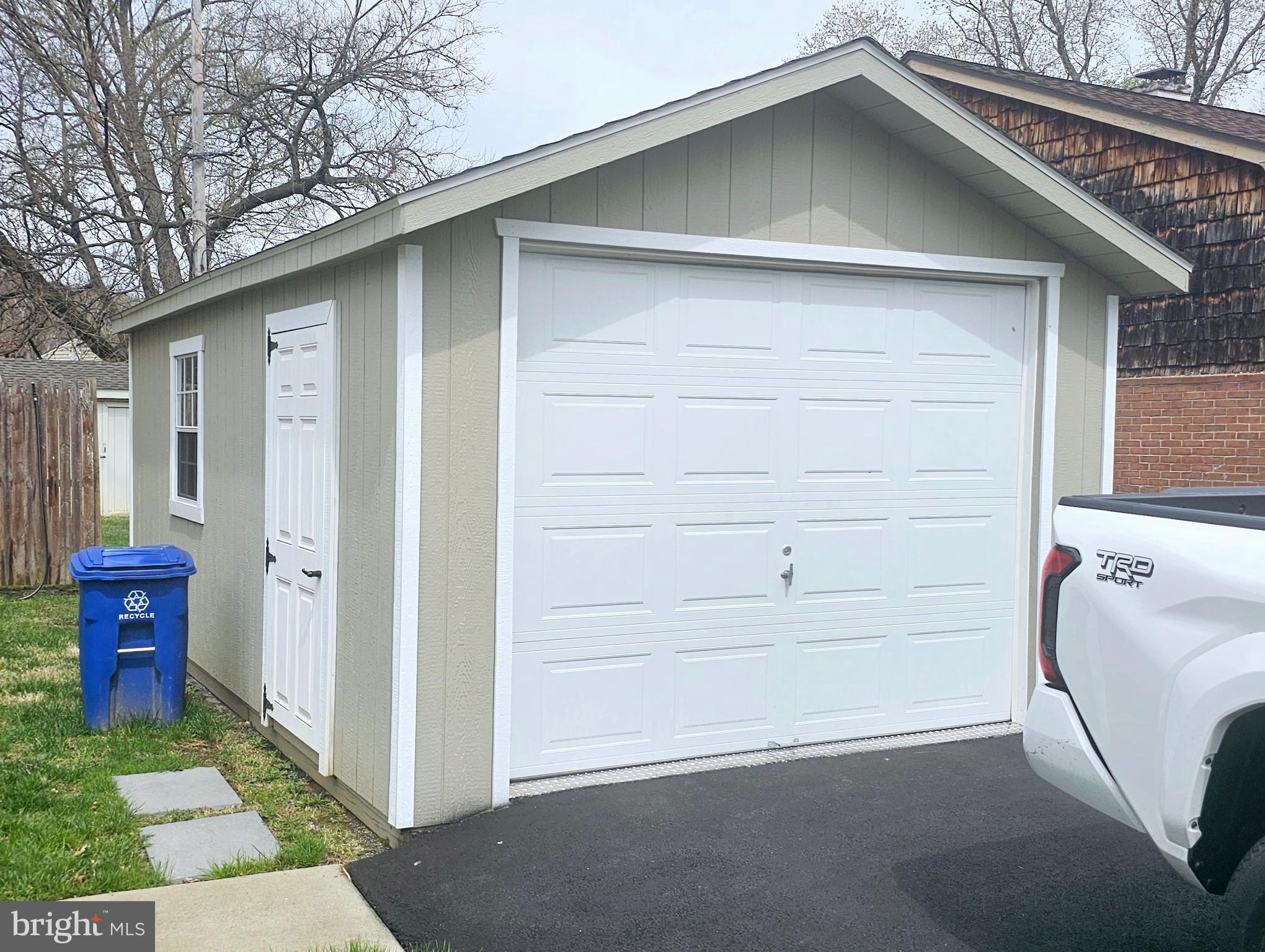 JACKSON MEADOWS - Residential