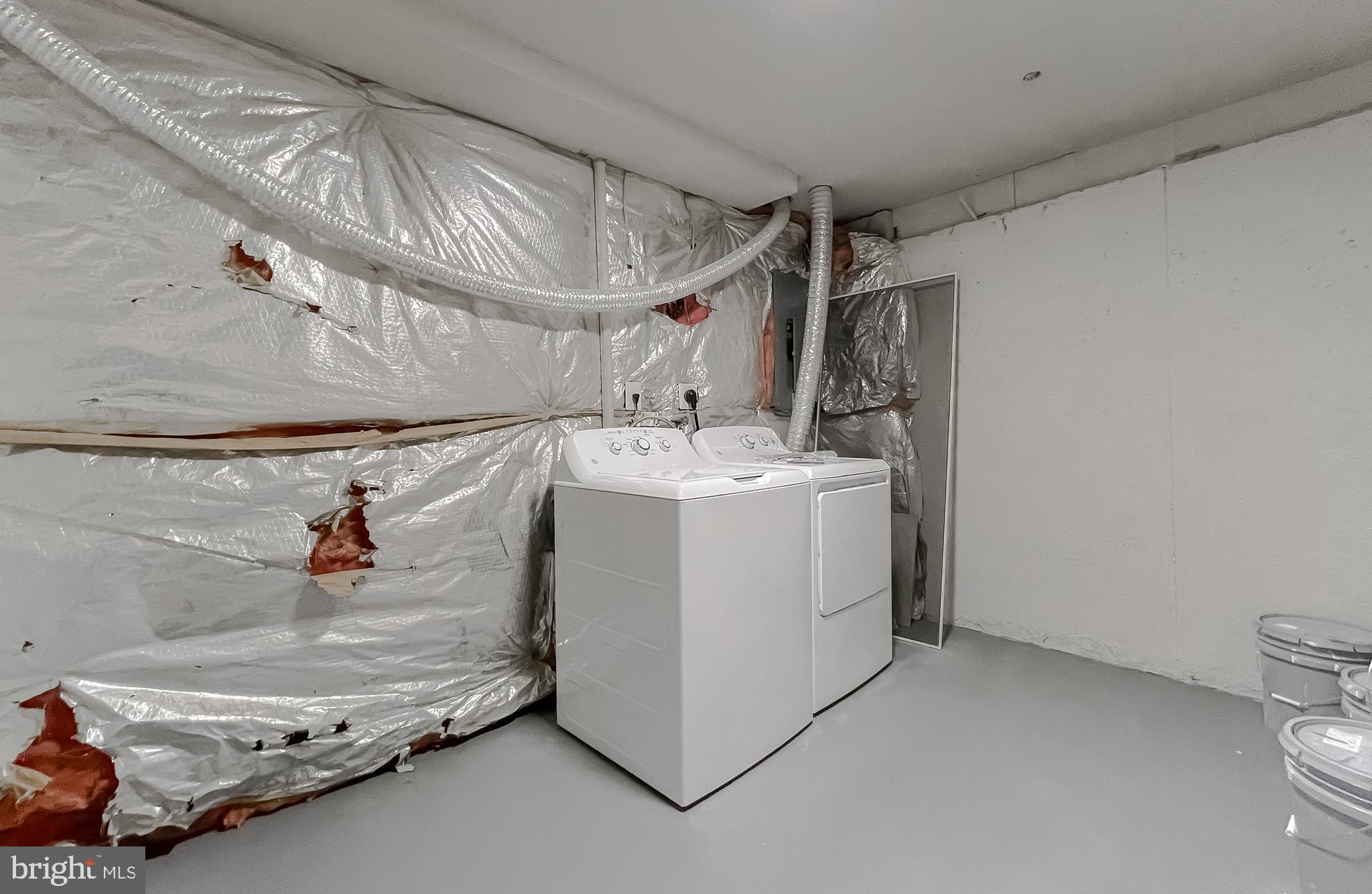 SOUTH HAMPTON - Residential