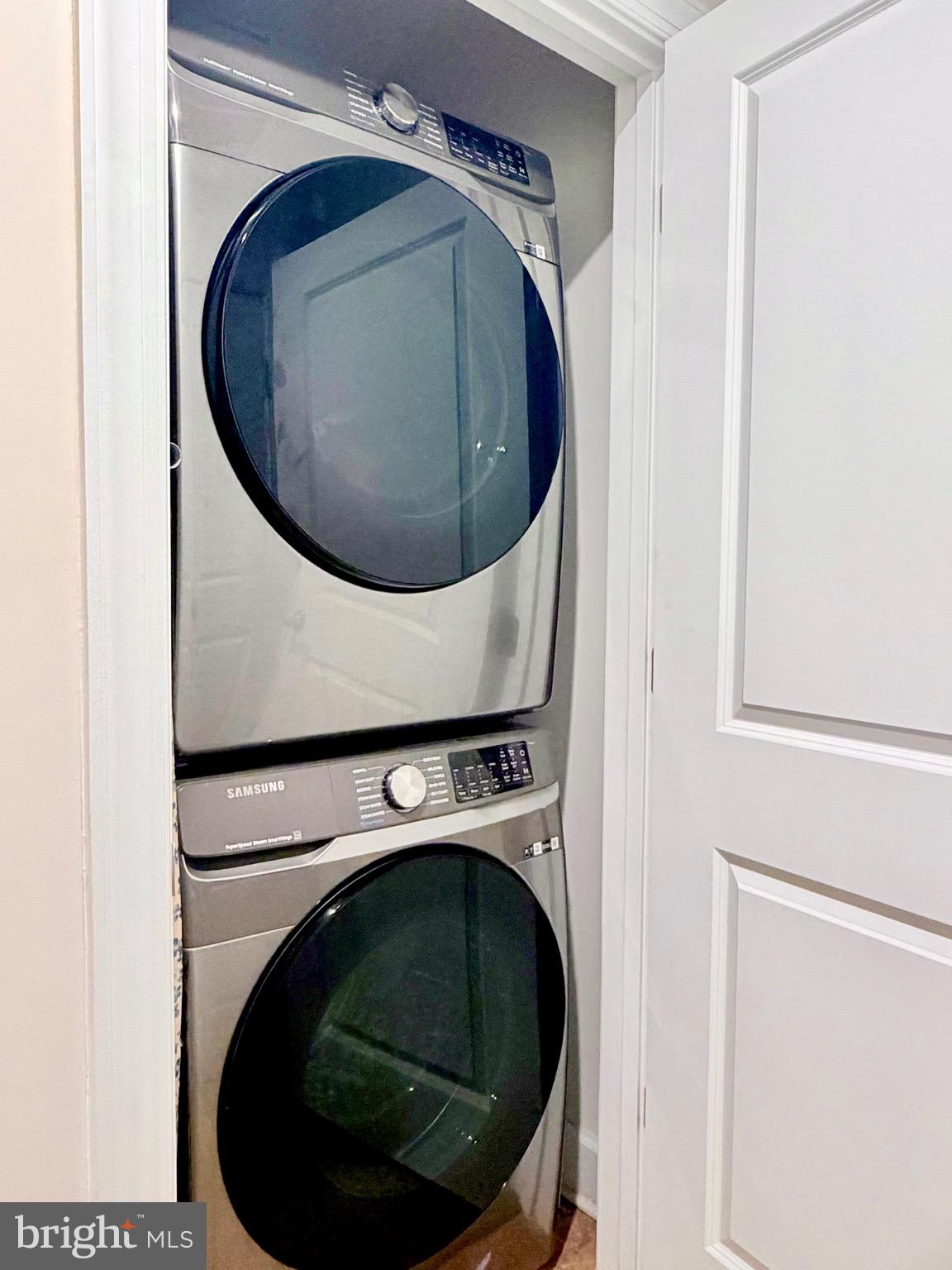 HAMILTON PARK - Residential