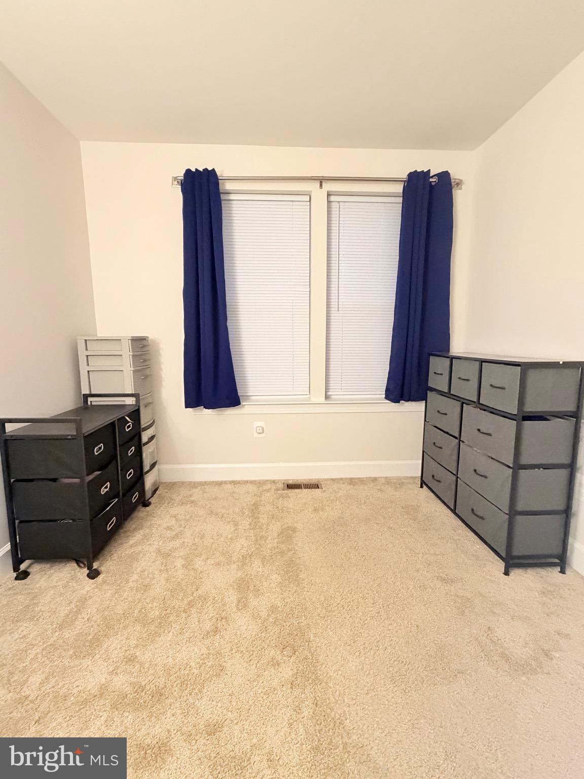 HAMILTON PARK - Residential