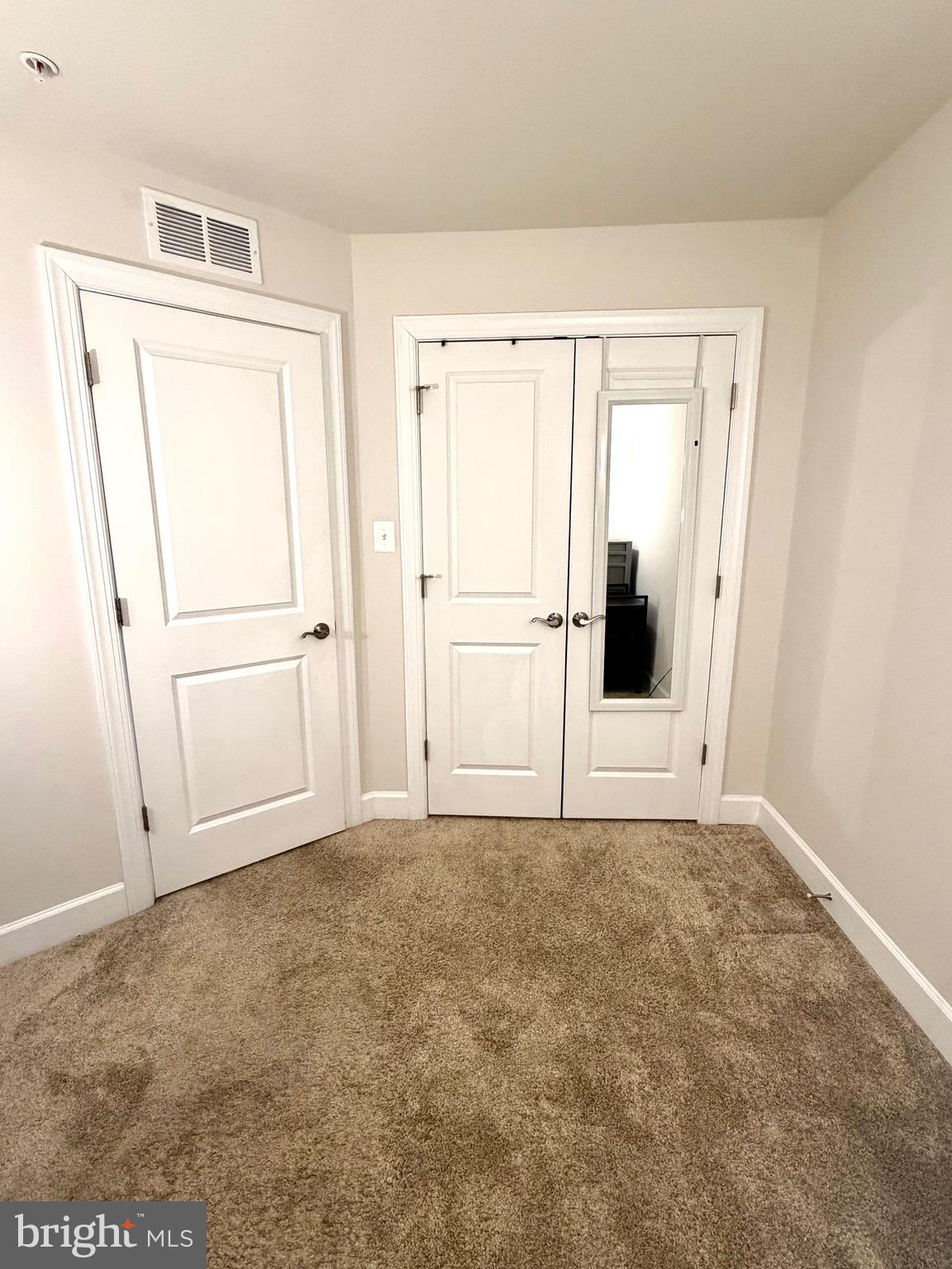 HAMILTON PARK - Residential