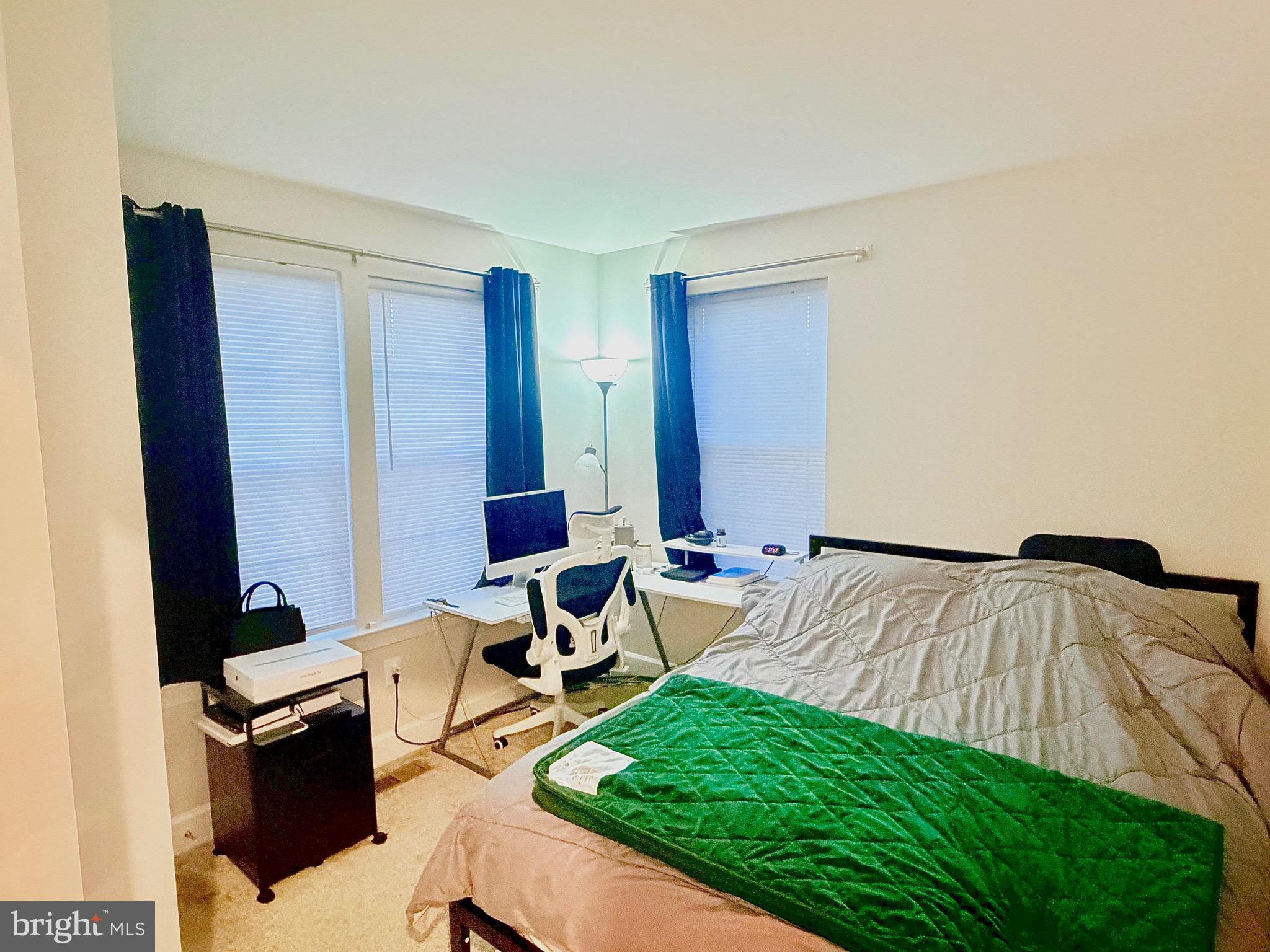 HAMILTON PARK - Residential