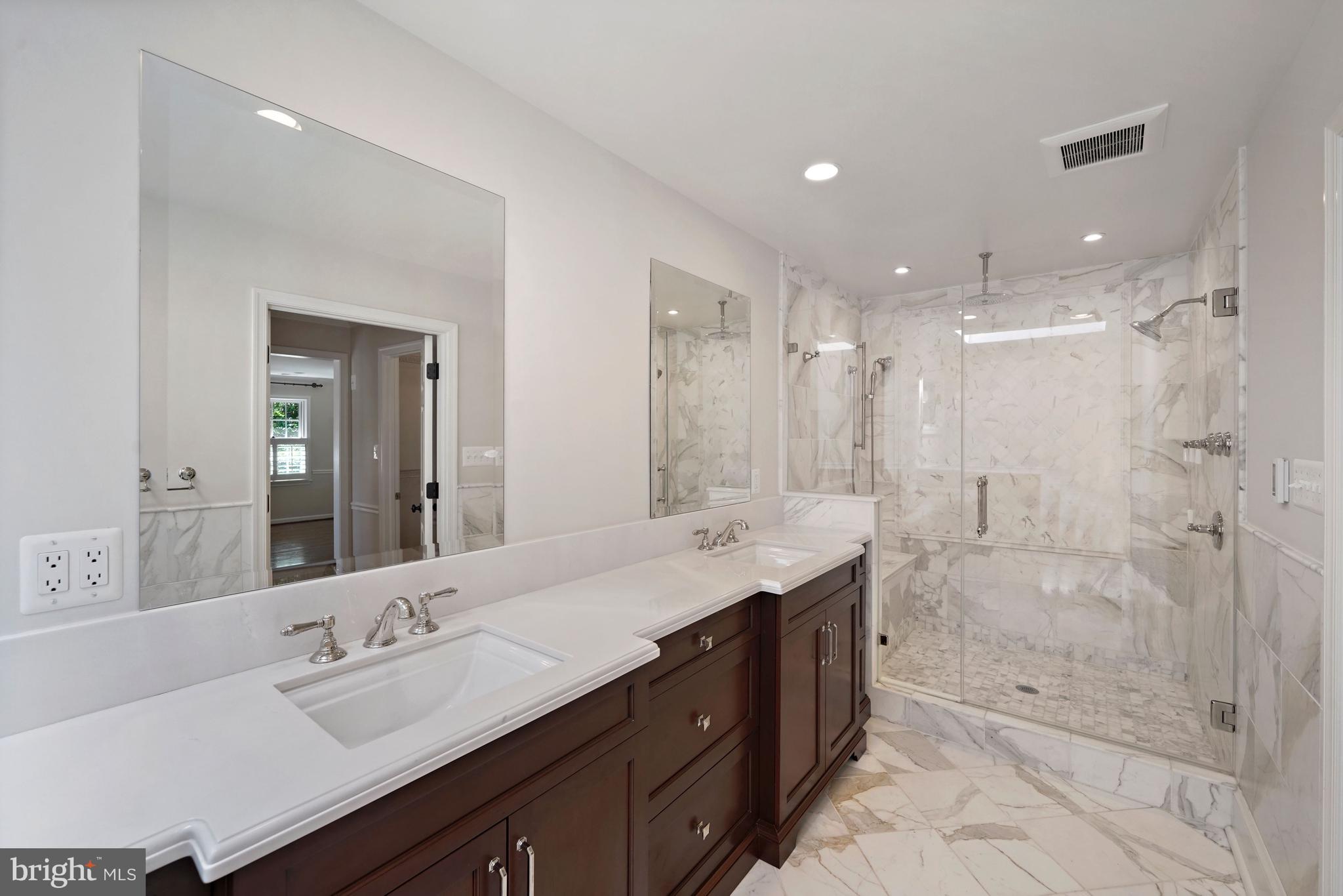 LYNWOOD - Residential