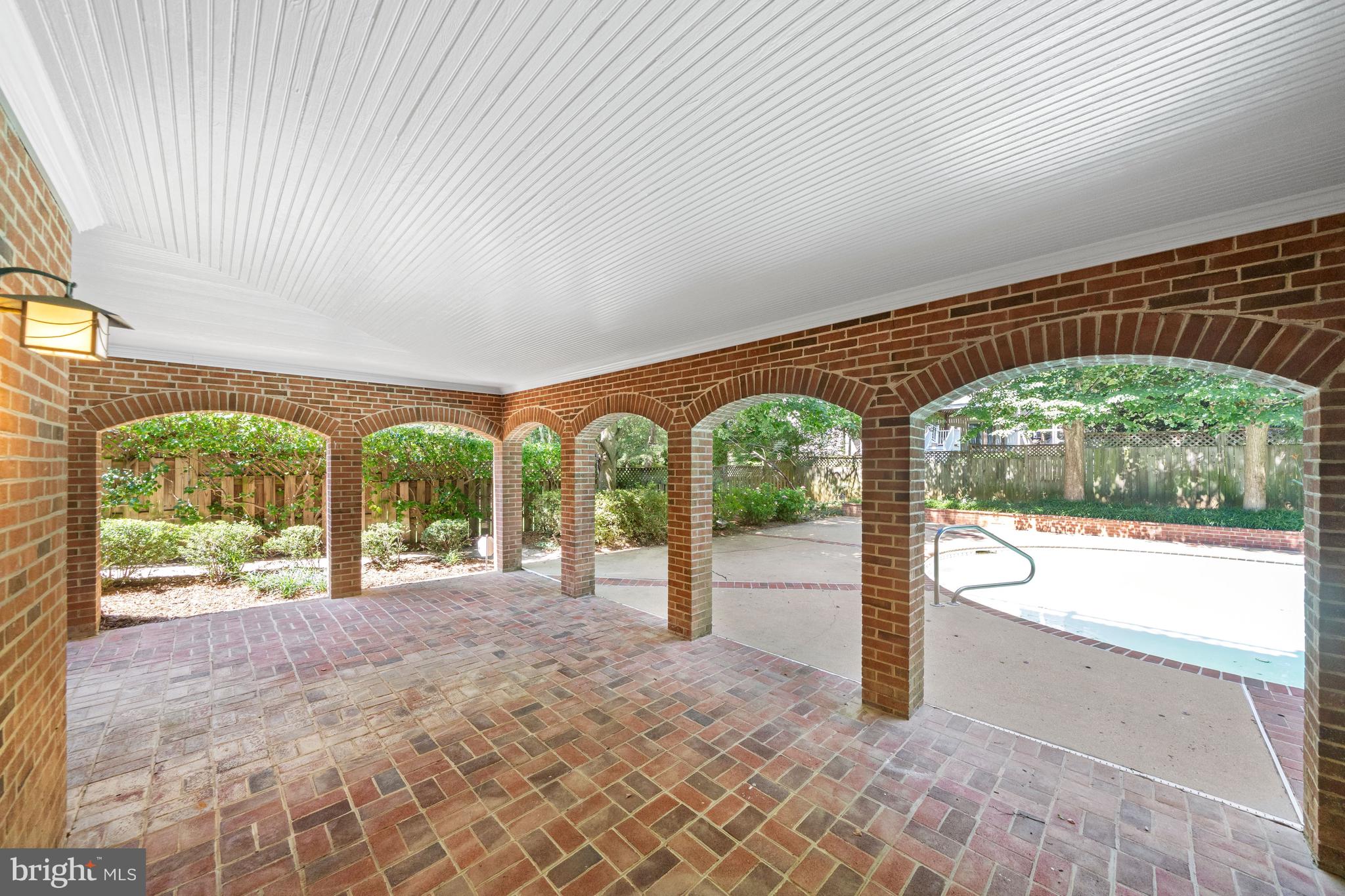 LYNWOOD - Residential