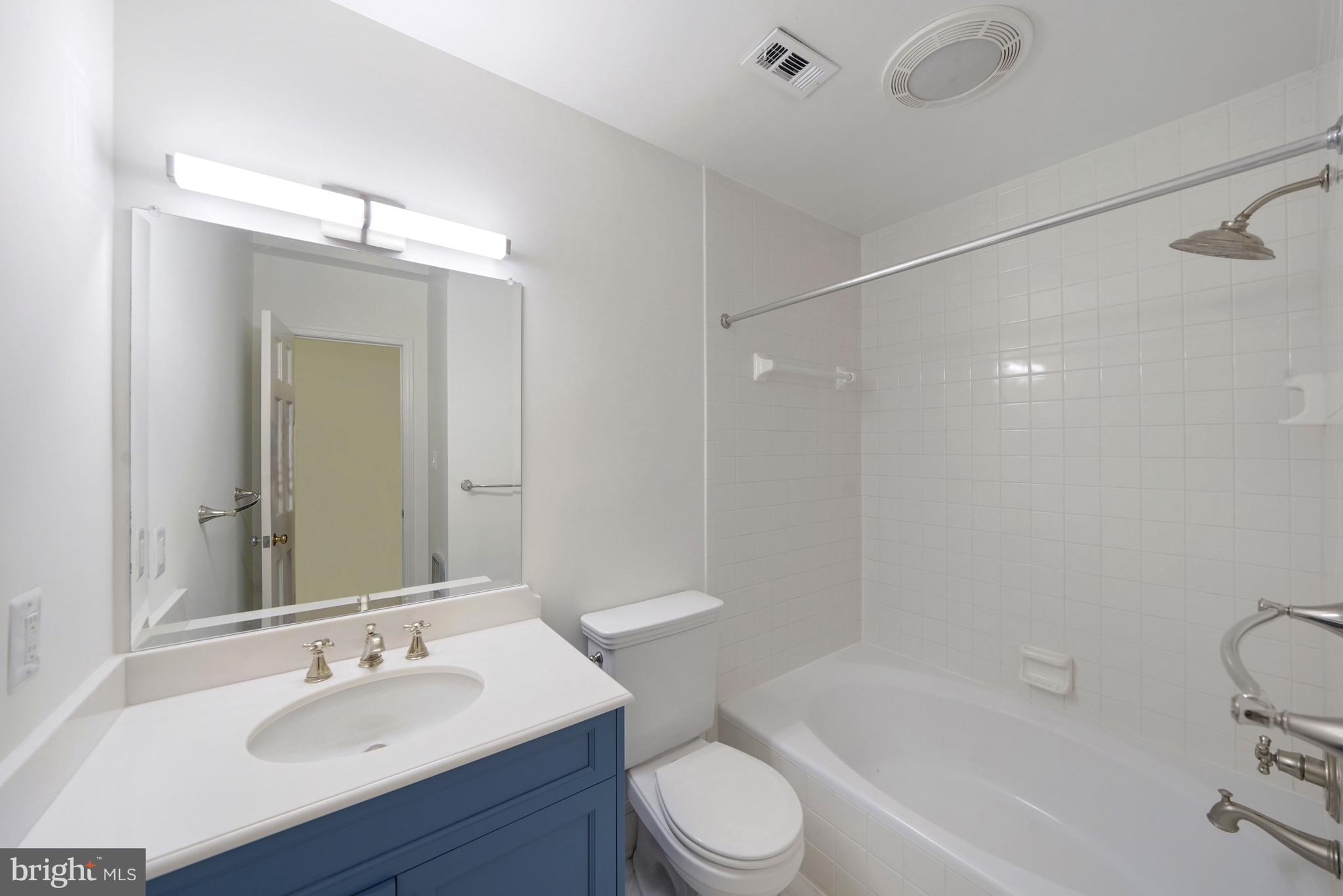 LYNWOOD - Residential