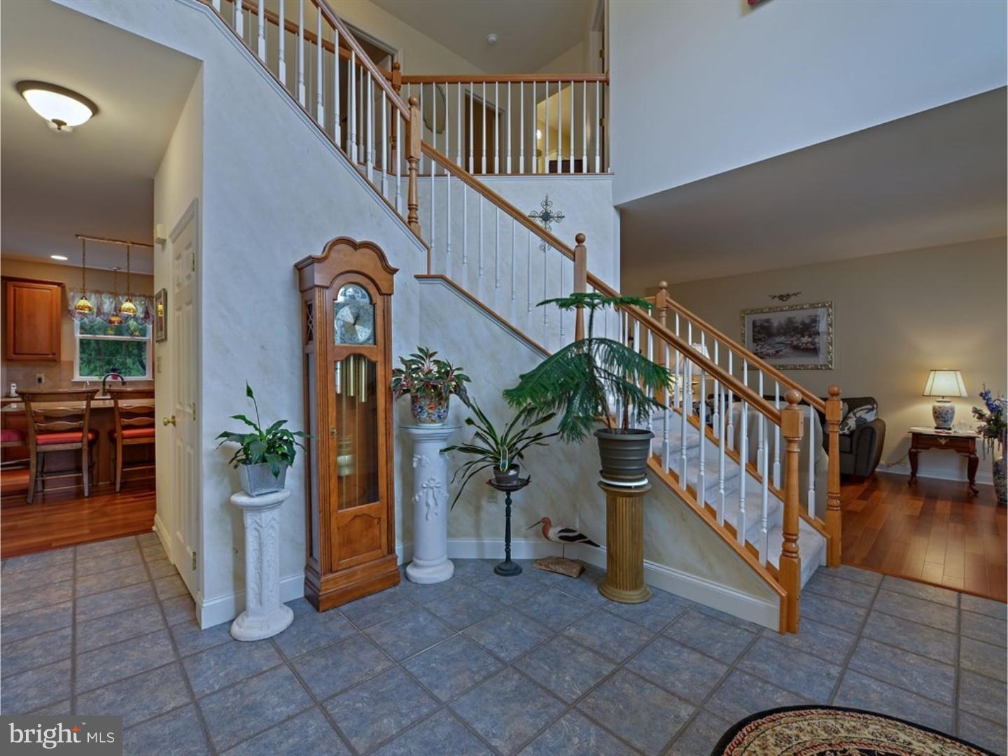 EST @ CEDAR HOLLOW - Residential
