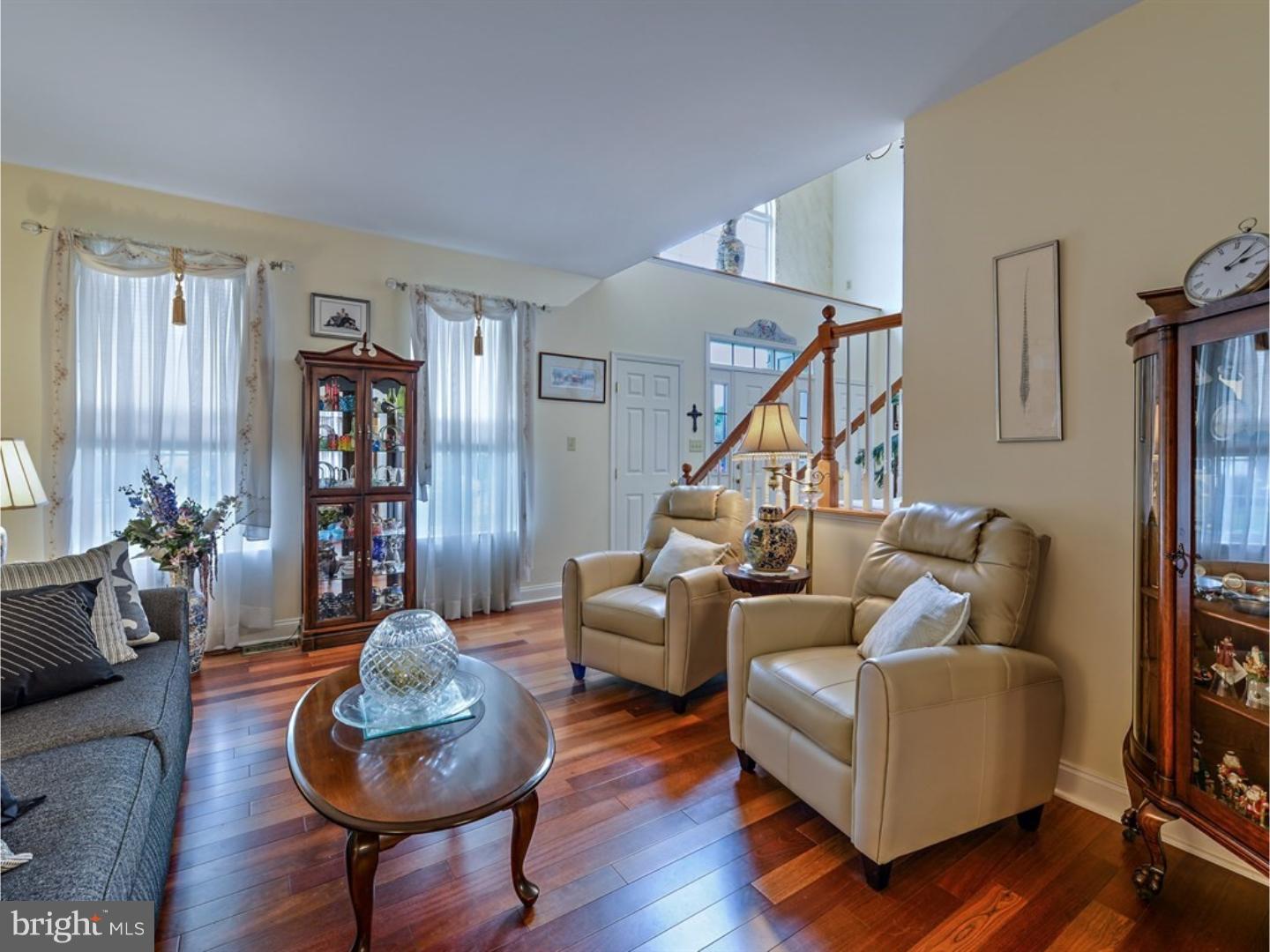 EST @ CEDAR HOLLOW - Residential
