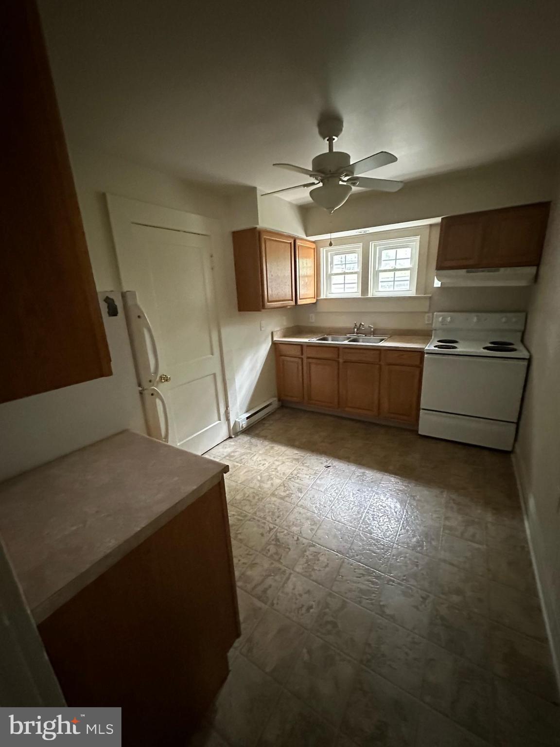 COLLEGE HEIGHTS - Residential Lease