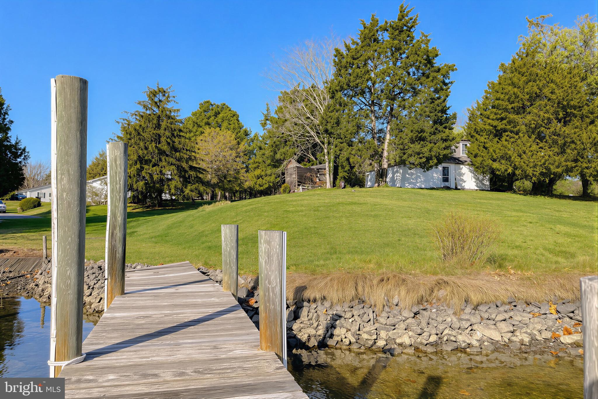 610 ROLLING HILLS ROAD