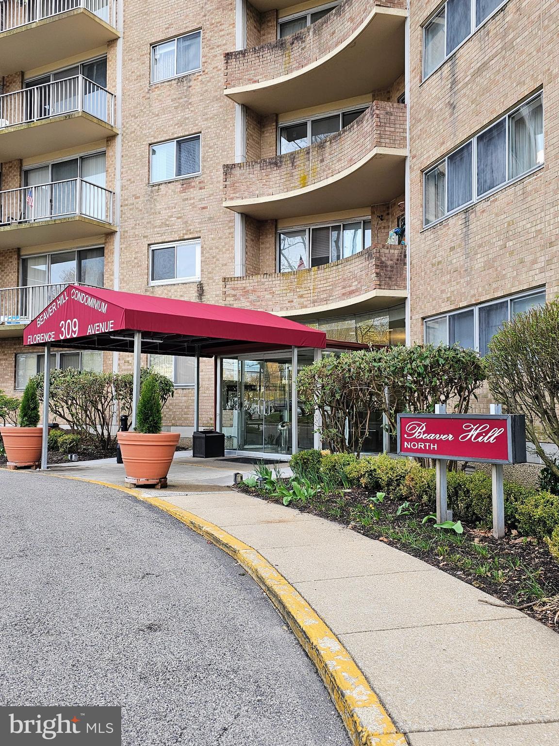 309 FLORENCE AVENUE 307N
