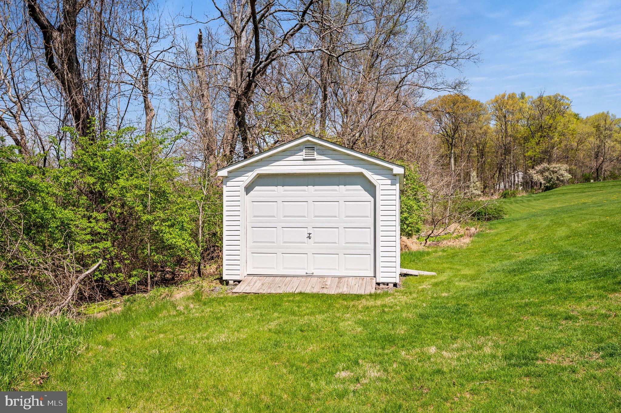 ESTATES AT BROOKSIDE - Residential