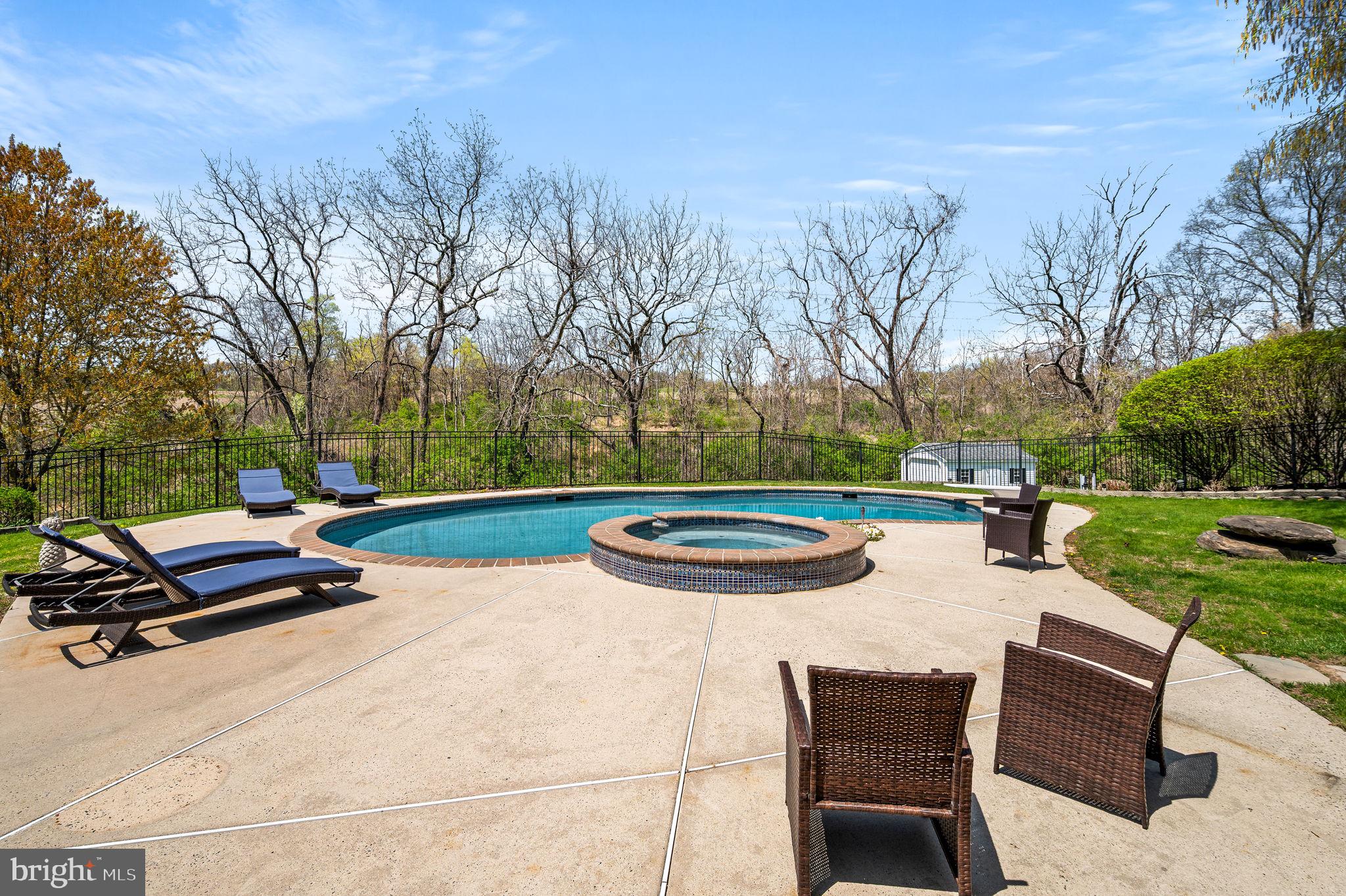 ESTATES AT BROOKSIDE - Residential