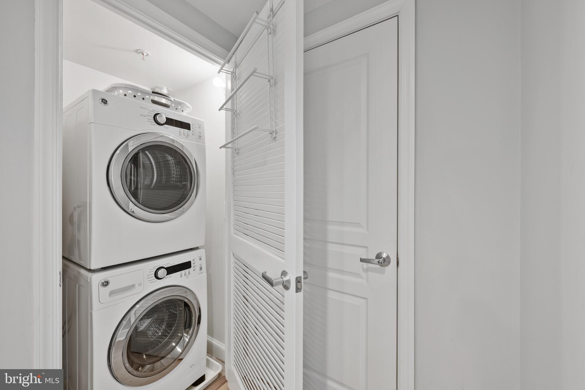 MIDTOWN ALEXANDRIA STATION CONDOMINIUM - Residential