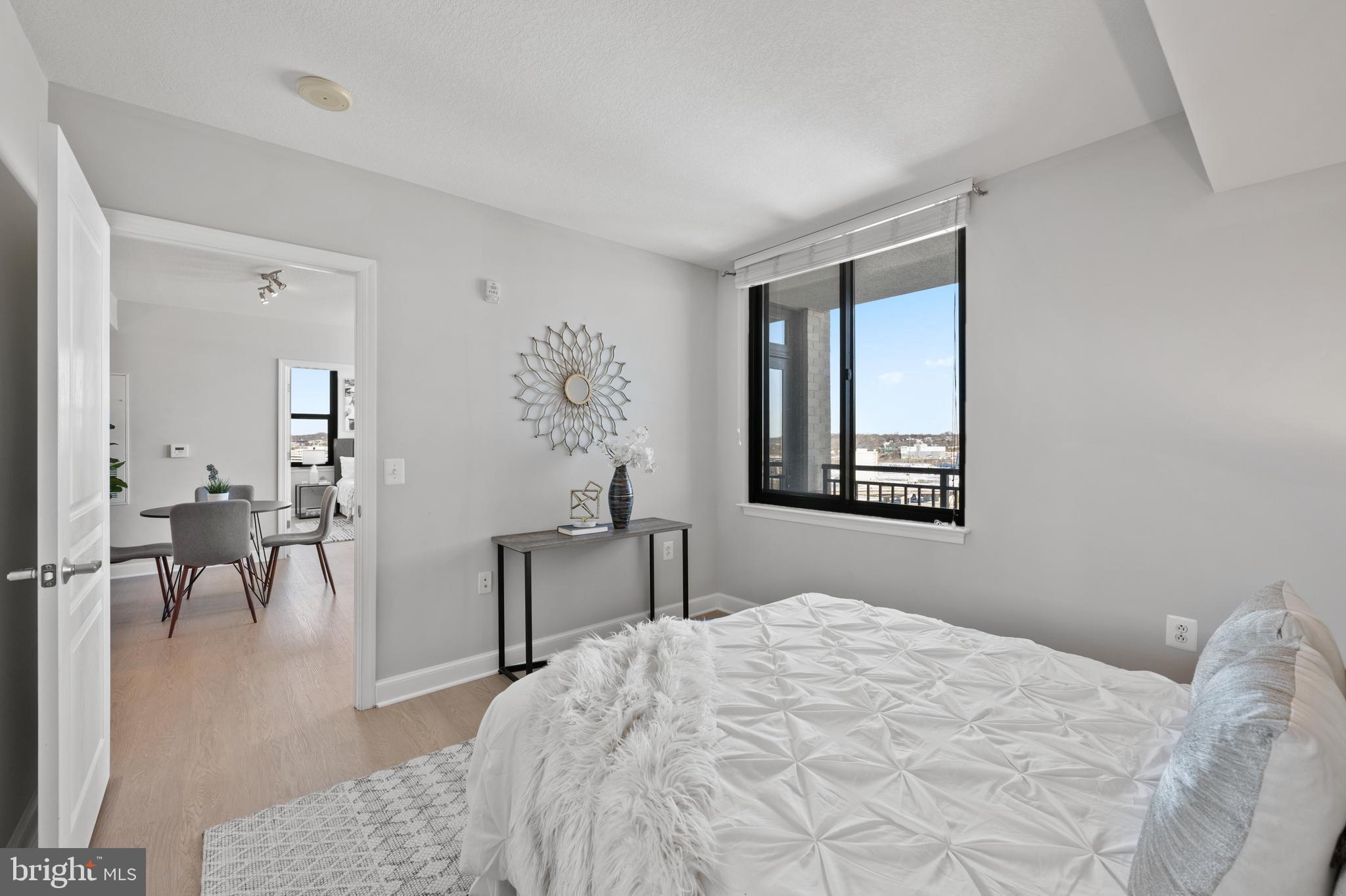 MIDTOWN ALEXANDRIA STATION CONDOMINIUM - Residential