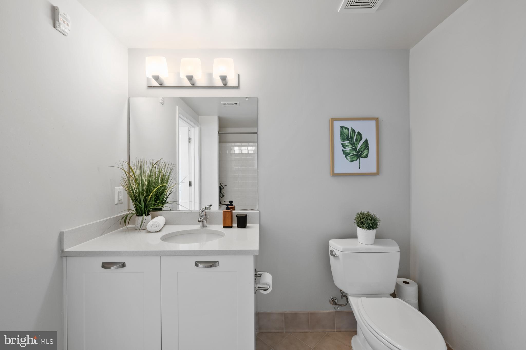 MIDTOWN ALEXANDRIA STATION CONDOMINIUM - Residential